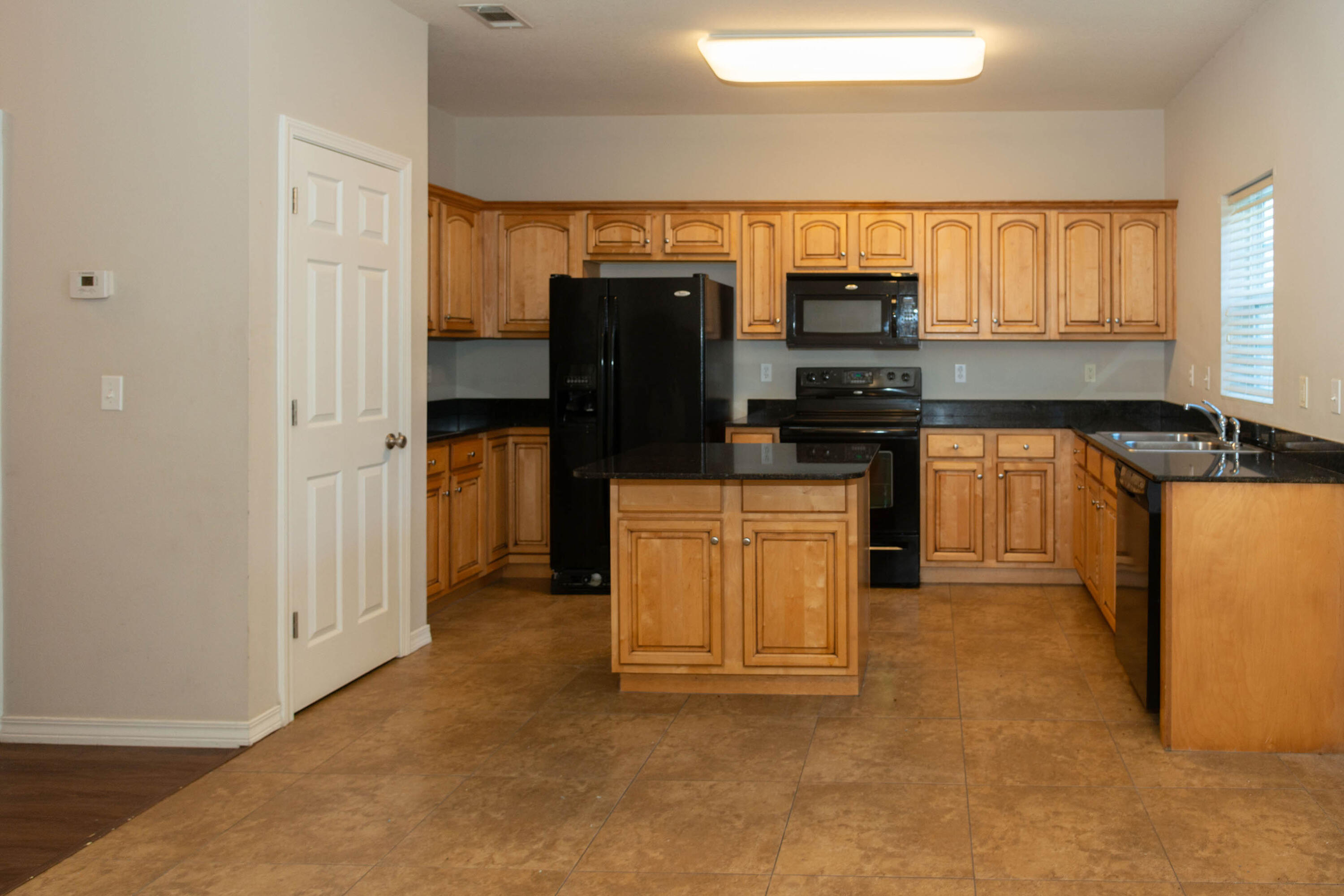 MERIDIAN SQUARE T/H - Residential Lease