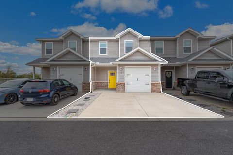 Photo of 2 Praiseworthy Drive, Valparaiso, FL 32580 (MLS # 988159)