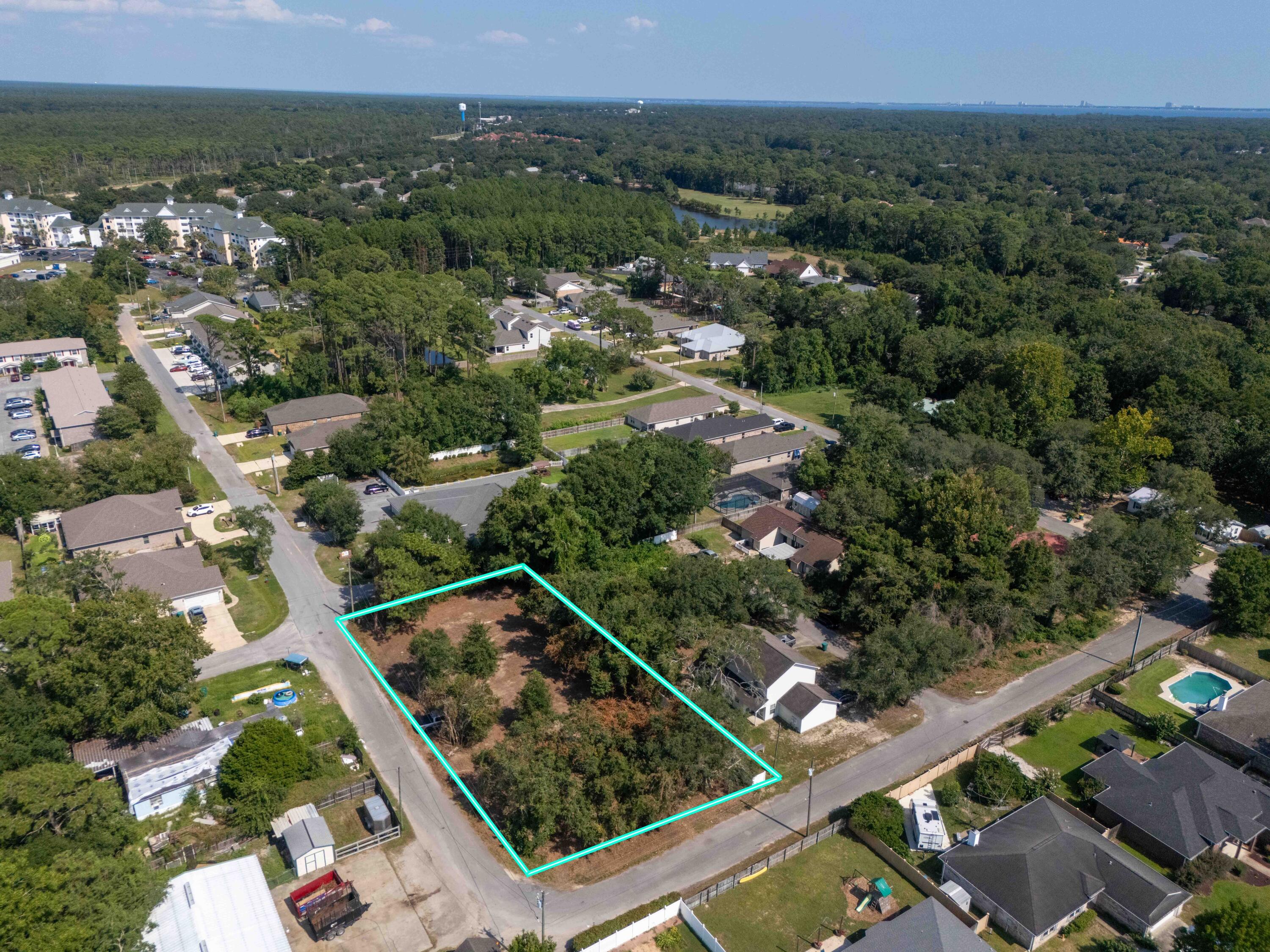 METES & BOUNDS - Land