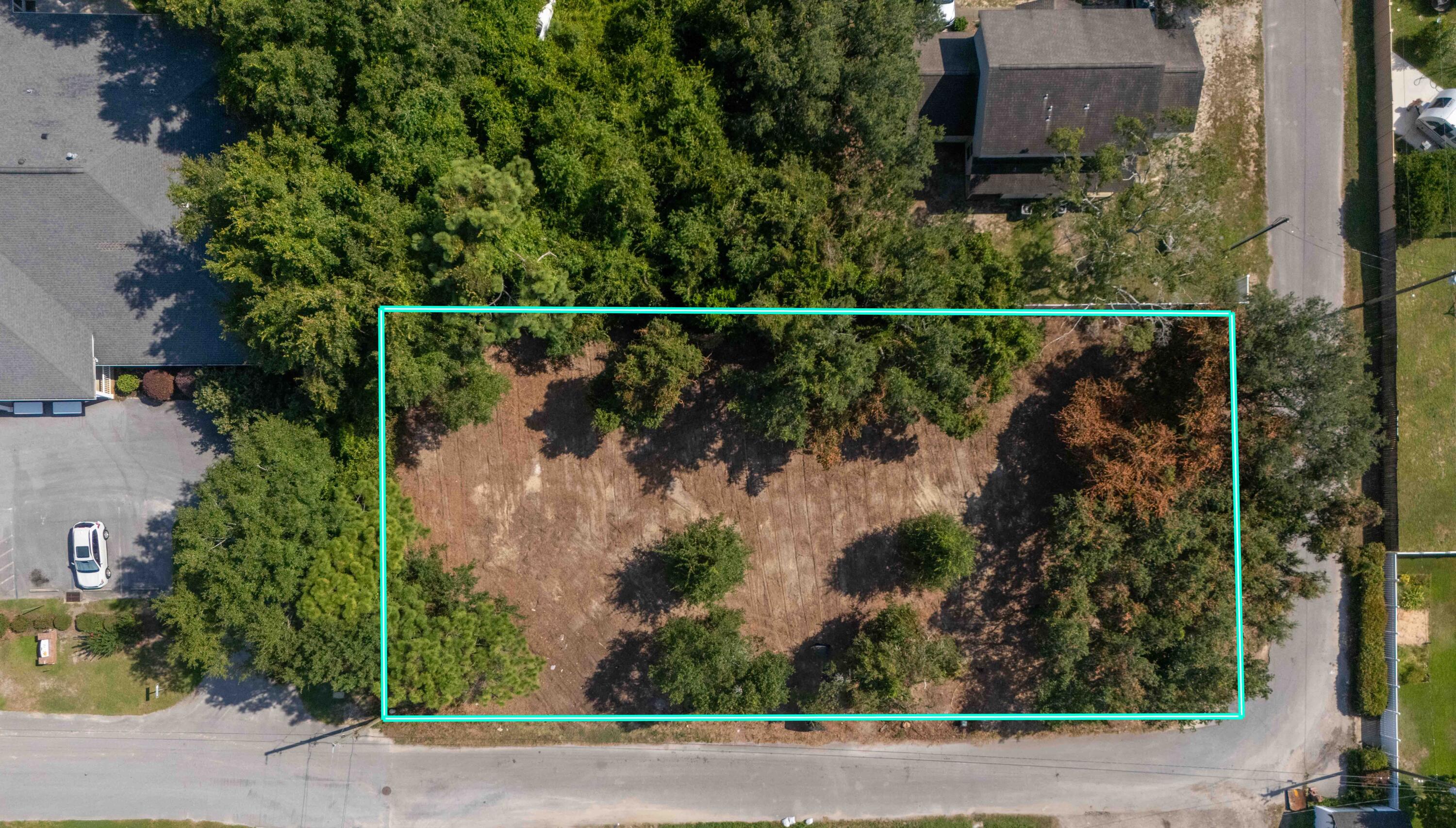 METES & BOUNDS - Land