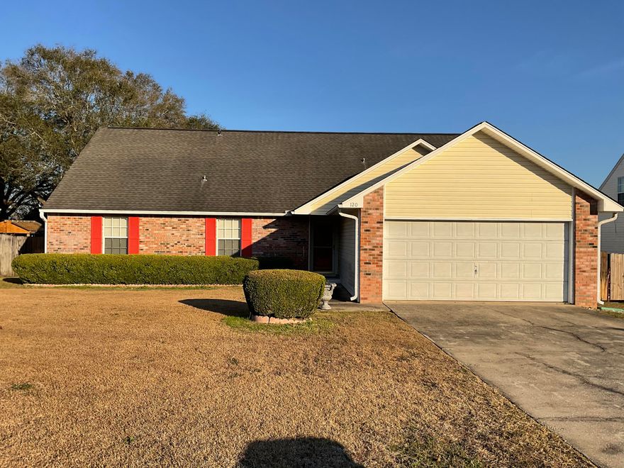 Well maintained One Owner Home located just behind Wal-Mart. This 4bed/3bath home presents a great canvas for its 2nd Owner. Located in an area where upcoming shopping options will be available, there will time to plan outings.  Take in consideration the ease of access to HWY 85 and I-10, commutes to Bases, Beaches and a whole Bunch of other things are a short trip away.  As you enter the front door through the glass screen you see the Living area open with high ceiling. In to the corner is the fireplace with its stone decor. Going around the dining area, you are able to view a kitchen area where not only meals but, memories can be prepared! The Master located on the 1st level boast with a large walk-in closet and double vanity in the bathroom.  Words can't say it all so come view today!