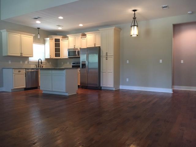 HIDDEN GROVE - Residential