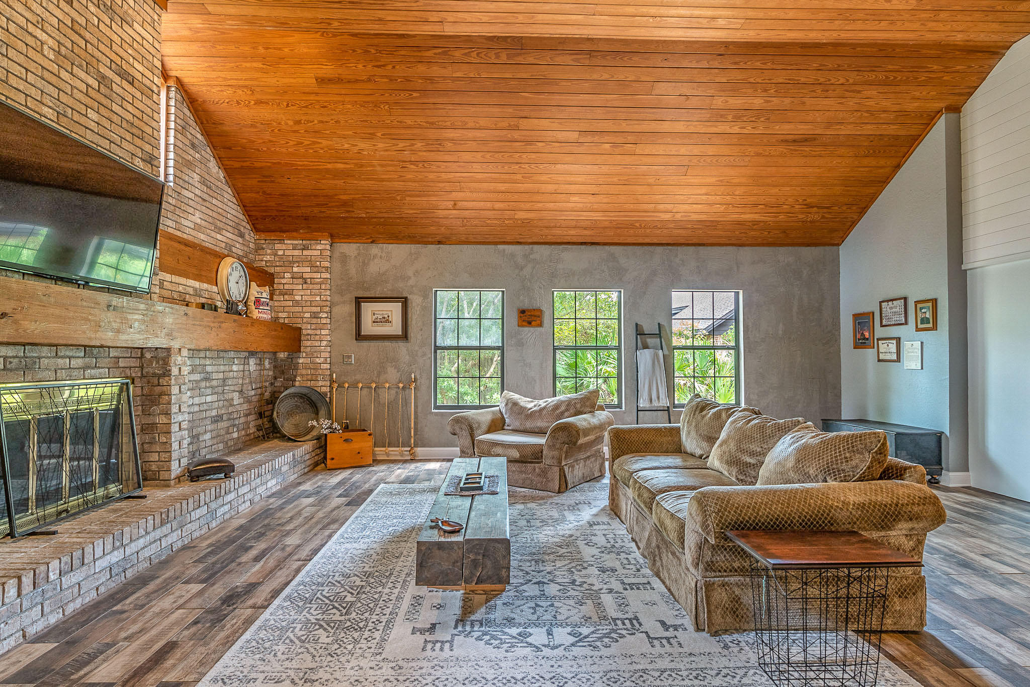 RAINTREE ESTATES - Residential