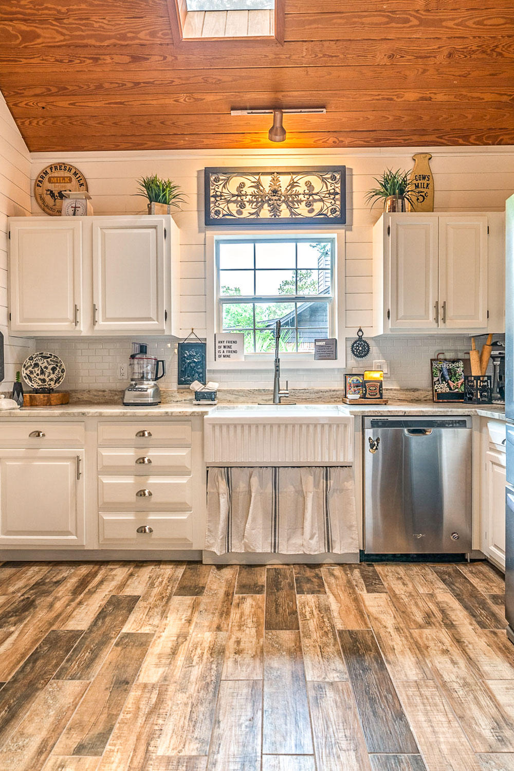 RAINTREE ESTATES - Residential