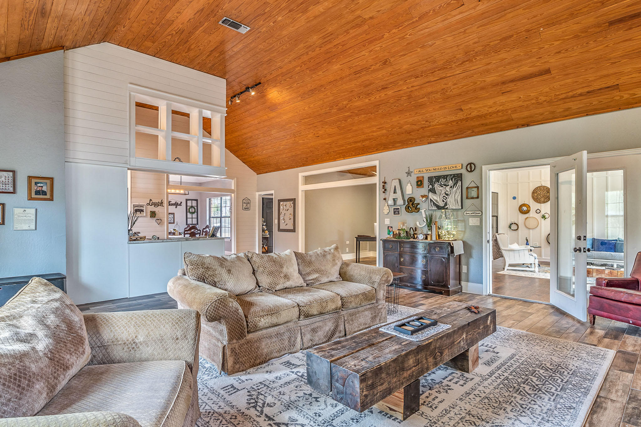 RAINTREE ESTATES - Residential