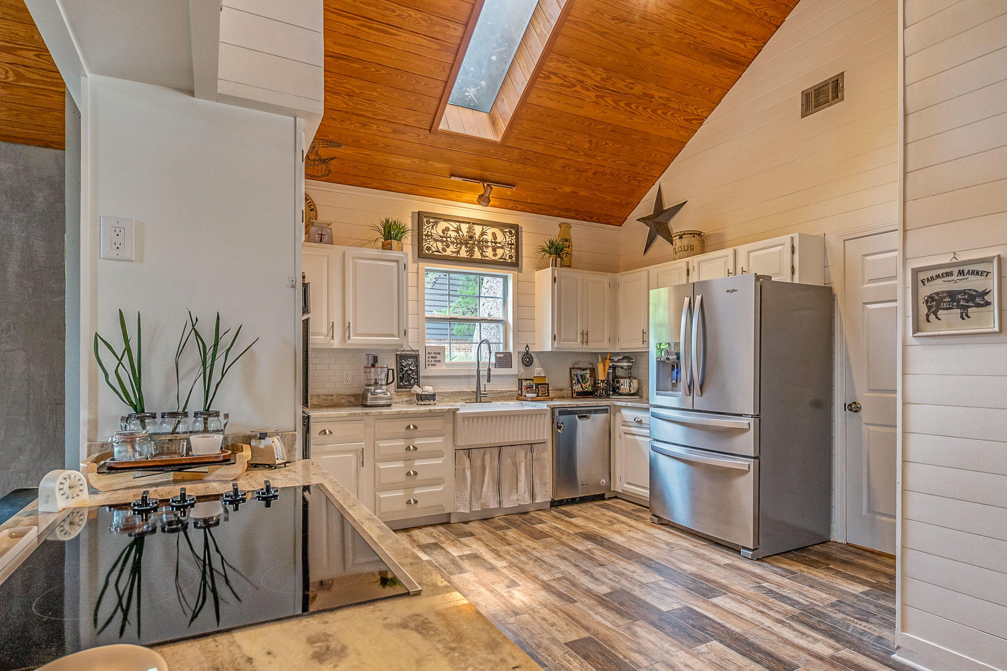 RAINTREE ESTATES - Residential