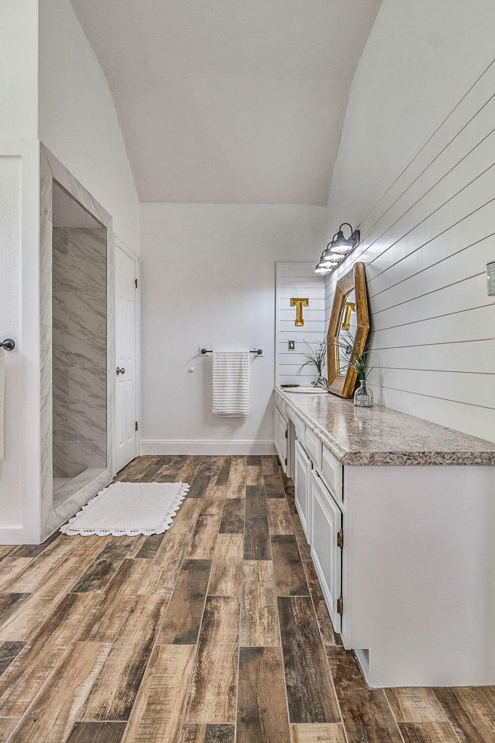 RAINTREE ESTATES - Residential