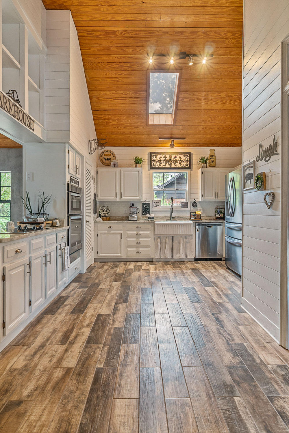 RAINTREE ESTATES - Residential