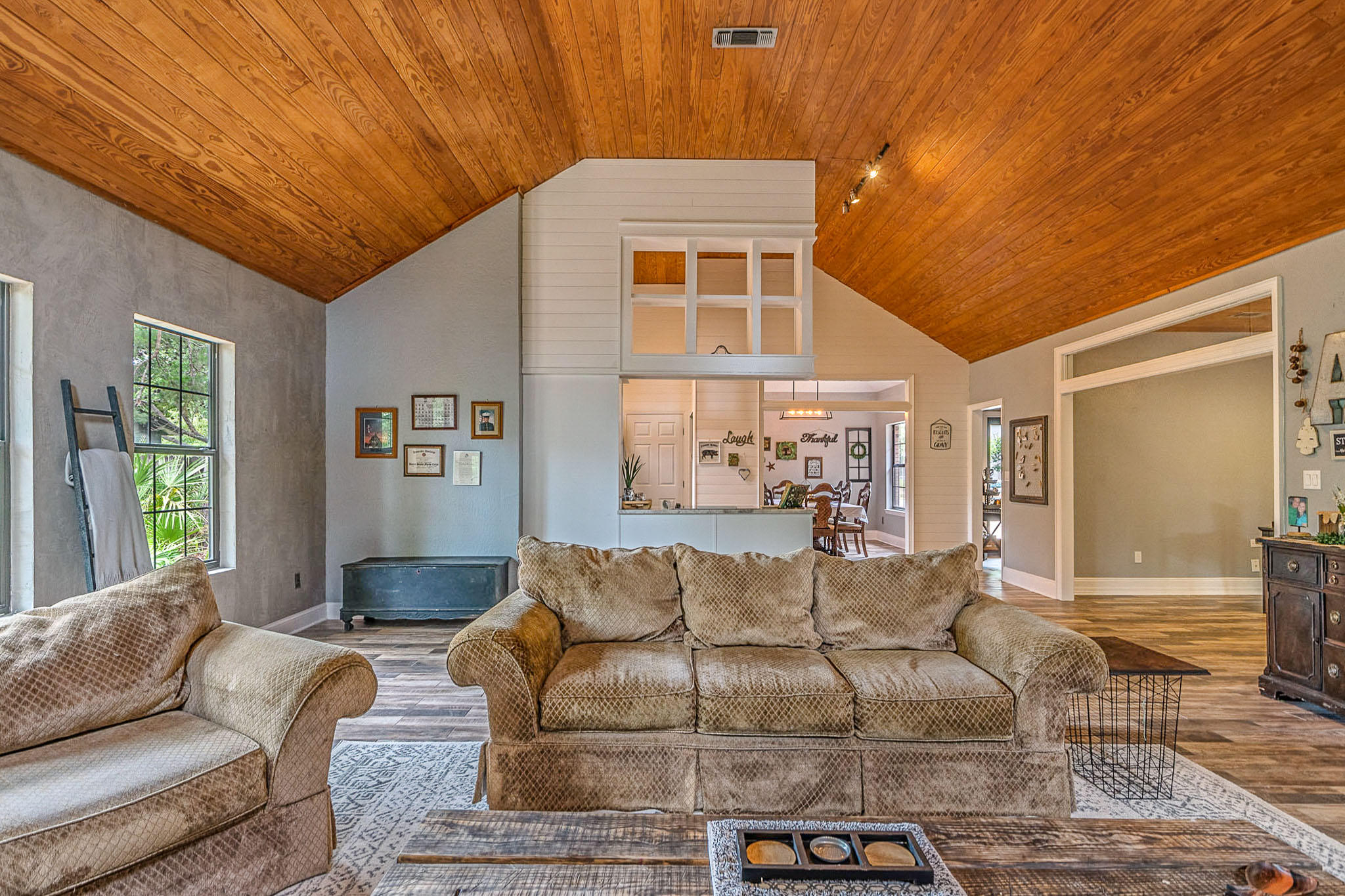 RAINTREE ESTATES - Residential