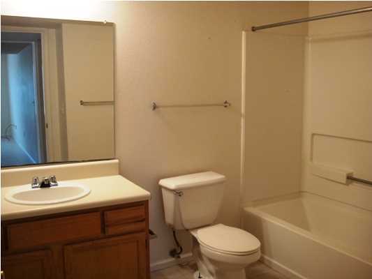 INDIAN LAKE - Residential Lease