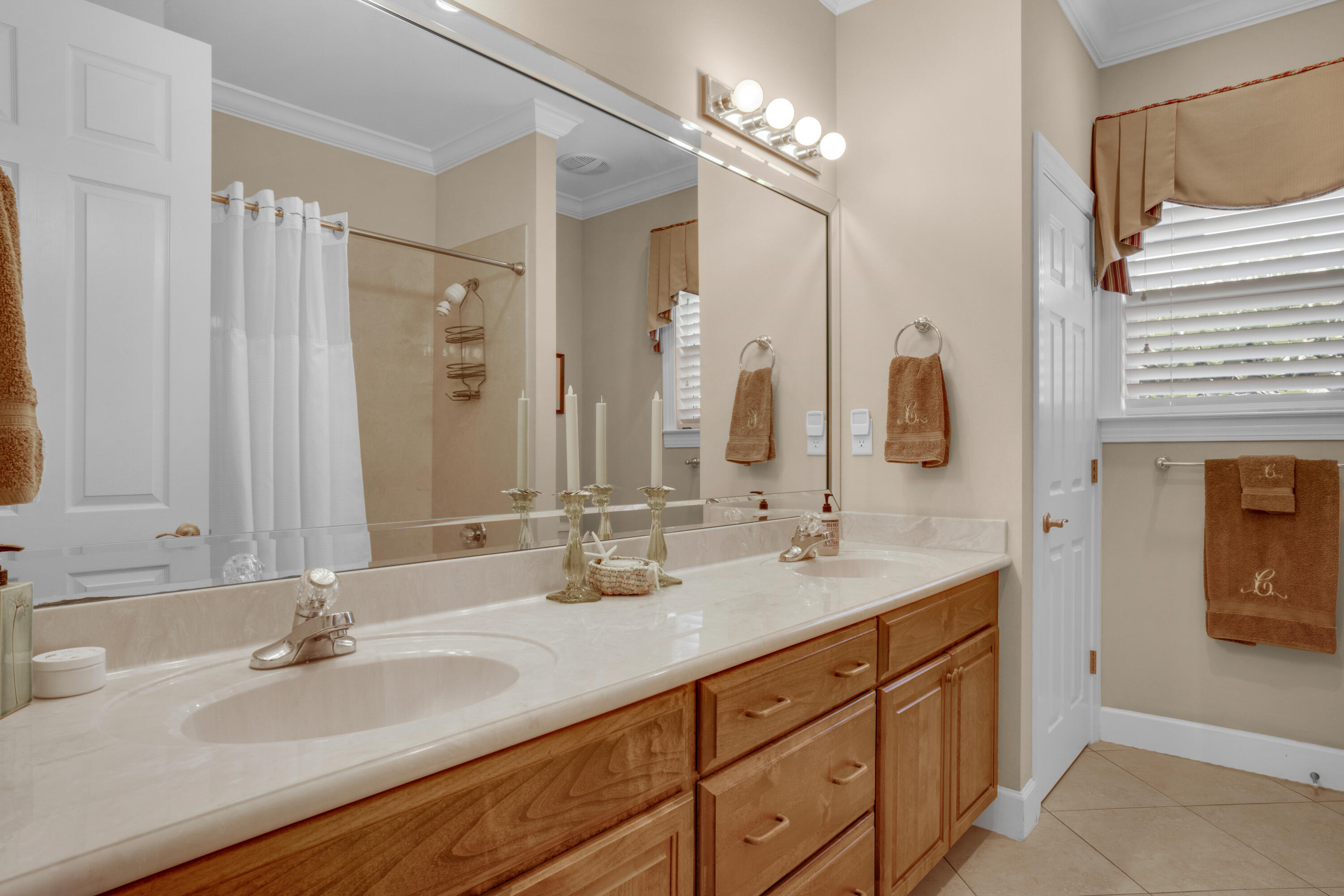 REGATTA BAY PH 1 - Residential