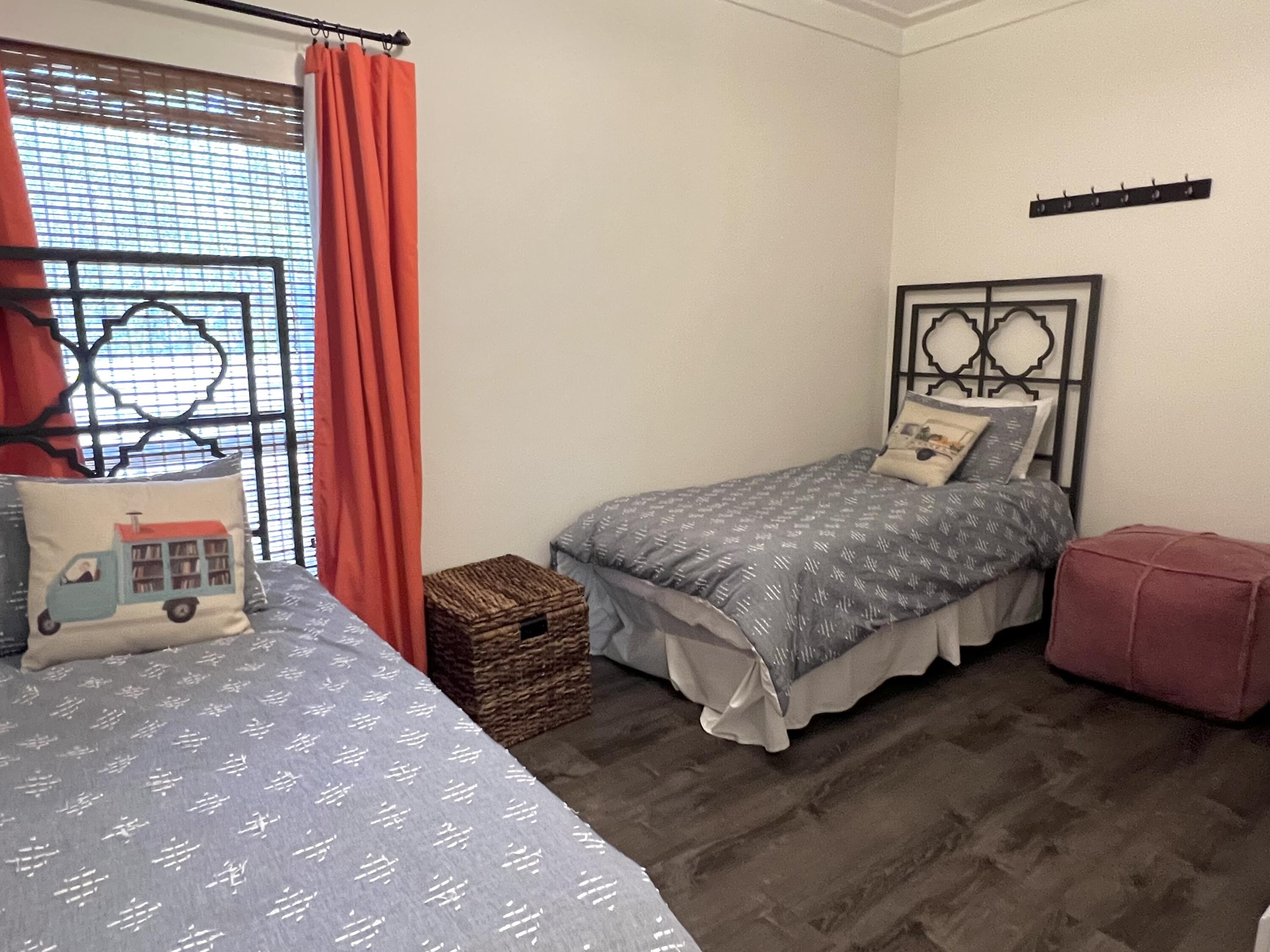 LAKE SHORE ESTATES - Residential