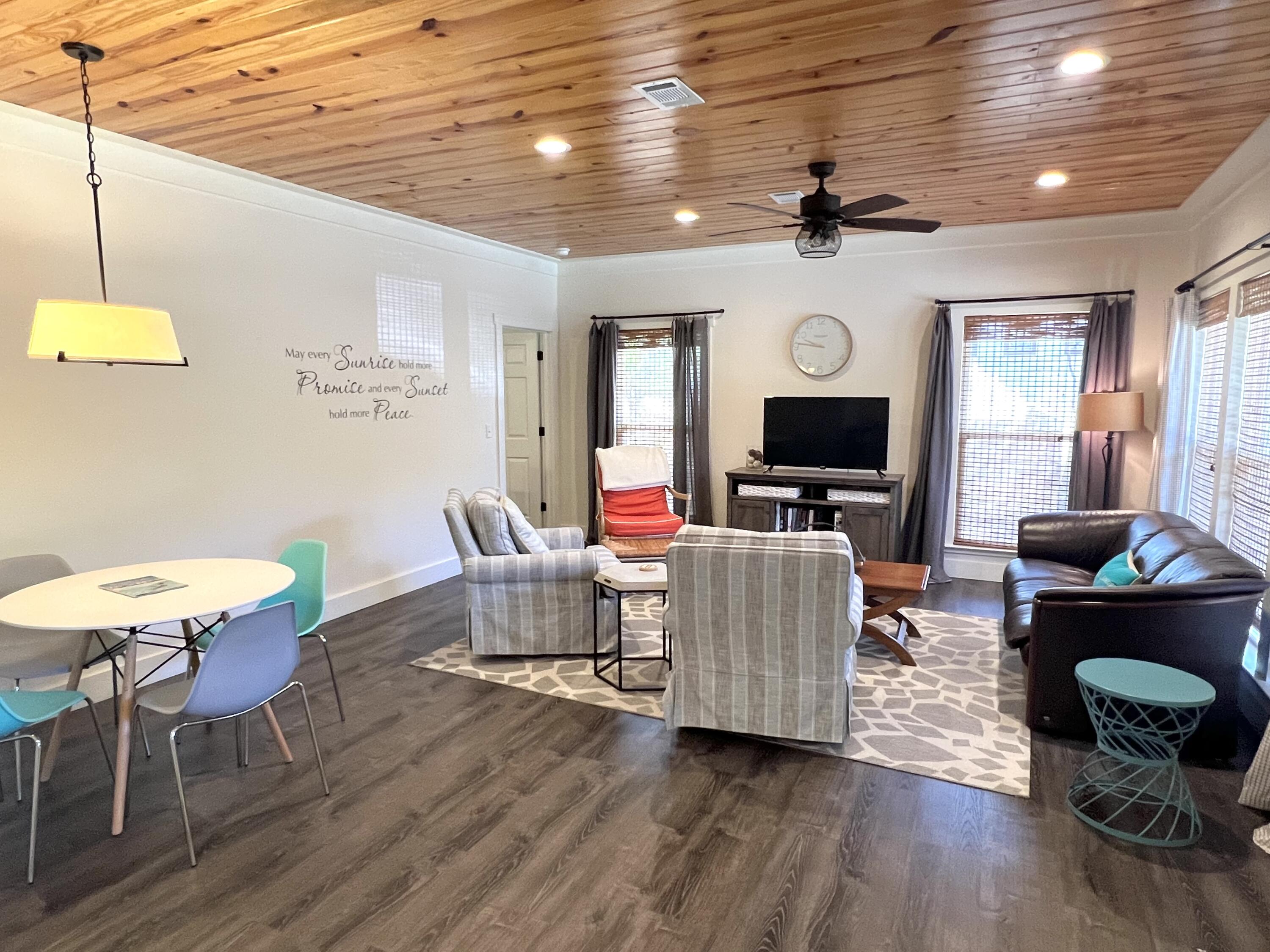 LAKE SHORE ESTATES - Residential