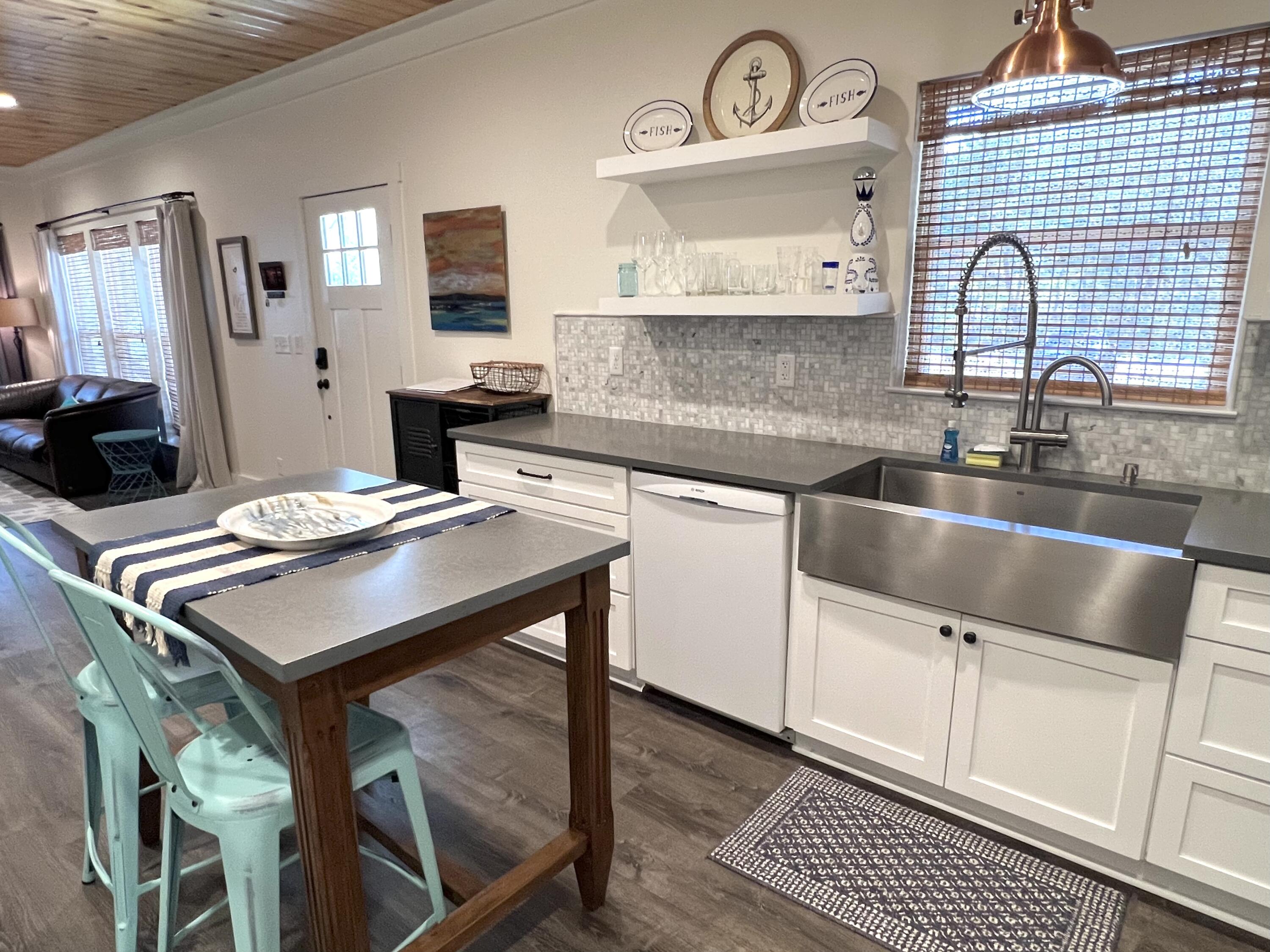 LAKE SHORE ESTATES - Residential