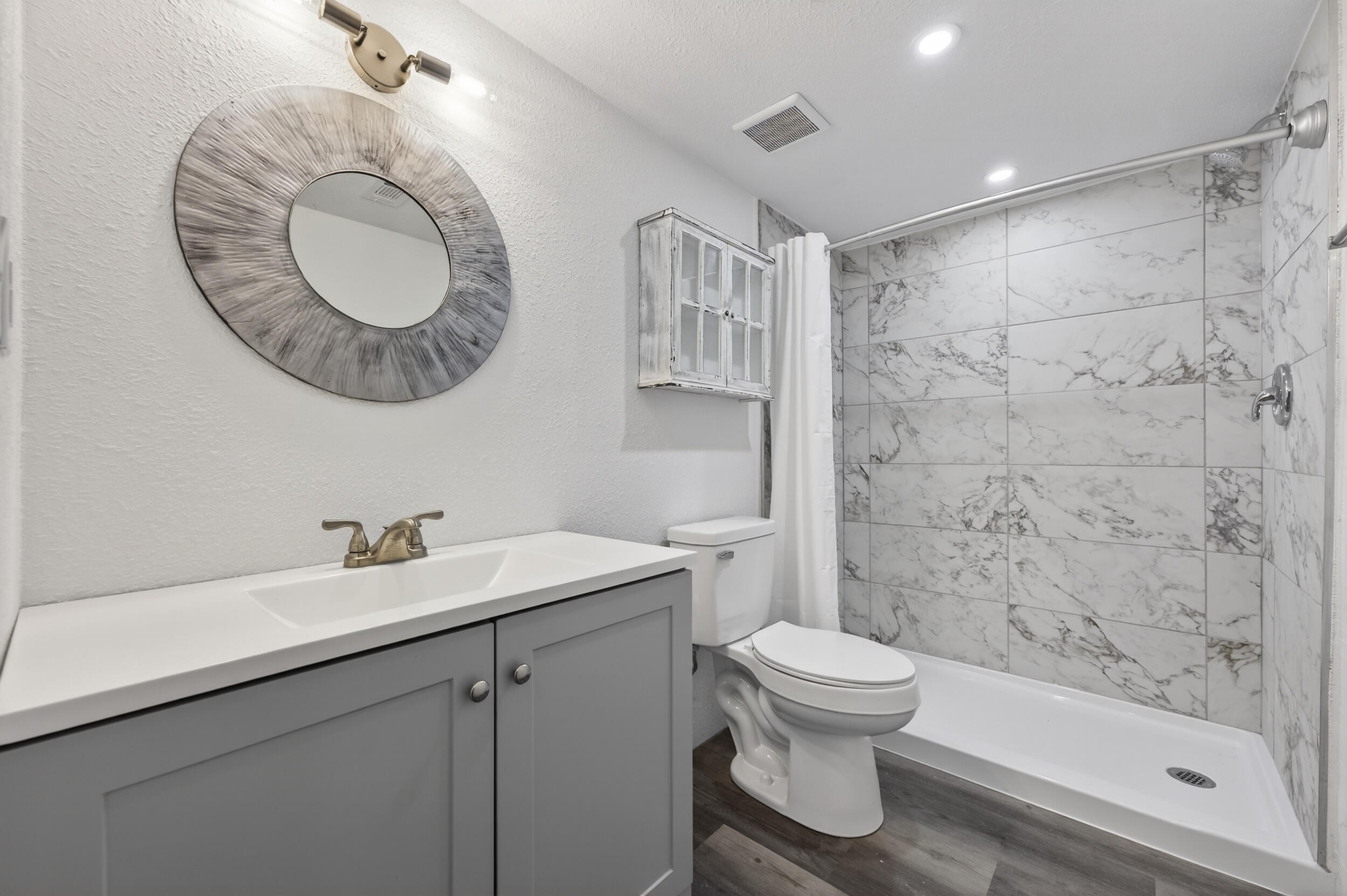 Milton Courts - Residential