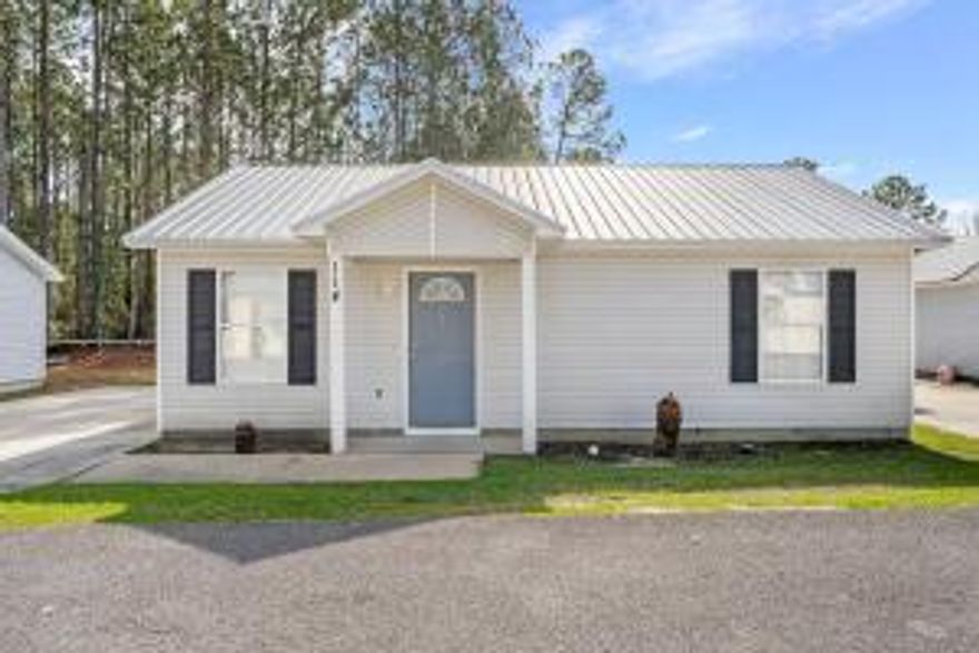 Lease Details: Rent: $1,800 per month Security Deposit: $1,800 Utilities: Water and trash paid by landlord; electricity and Internet/TV paid by tenant Application Fee: $75 Move-Out Cleaning Fee: $350 Available: June 1st Contact: Sally at Diamond Realty, 850-974-8602 This wonderful home offers a perfect blend of comfort, convenience, and community, making it an excellent choice for families looking to settle in a serene suburban environment. Don't miss this opportunity to secure a home that has it all! To schedule a viewing or for more information, please contact Sally at 850-974-8602 with Diamond Realty. **Please note unit pictured is not the actual unit. All 31 units in complex have similar finishes and the same floor plan.