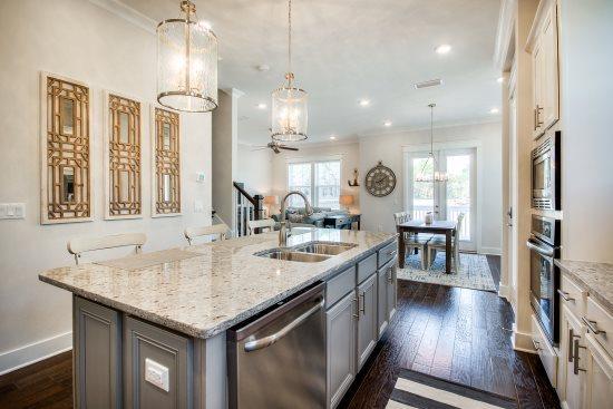 Prominence Phase 3 North - Residential Lease