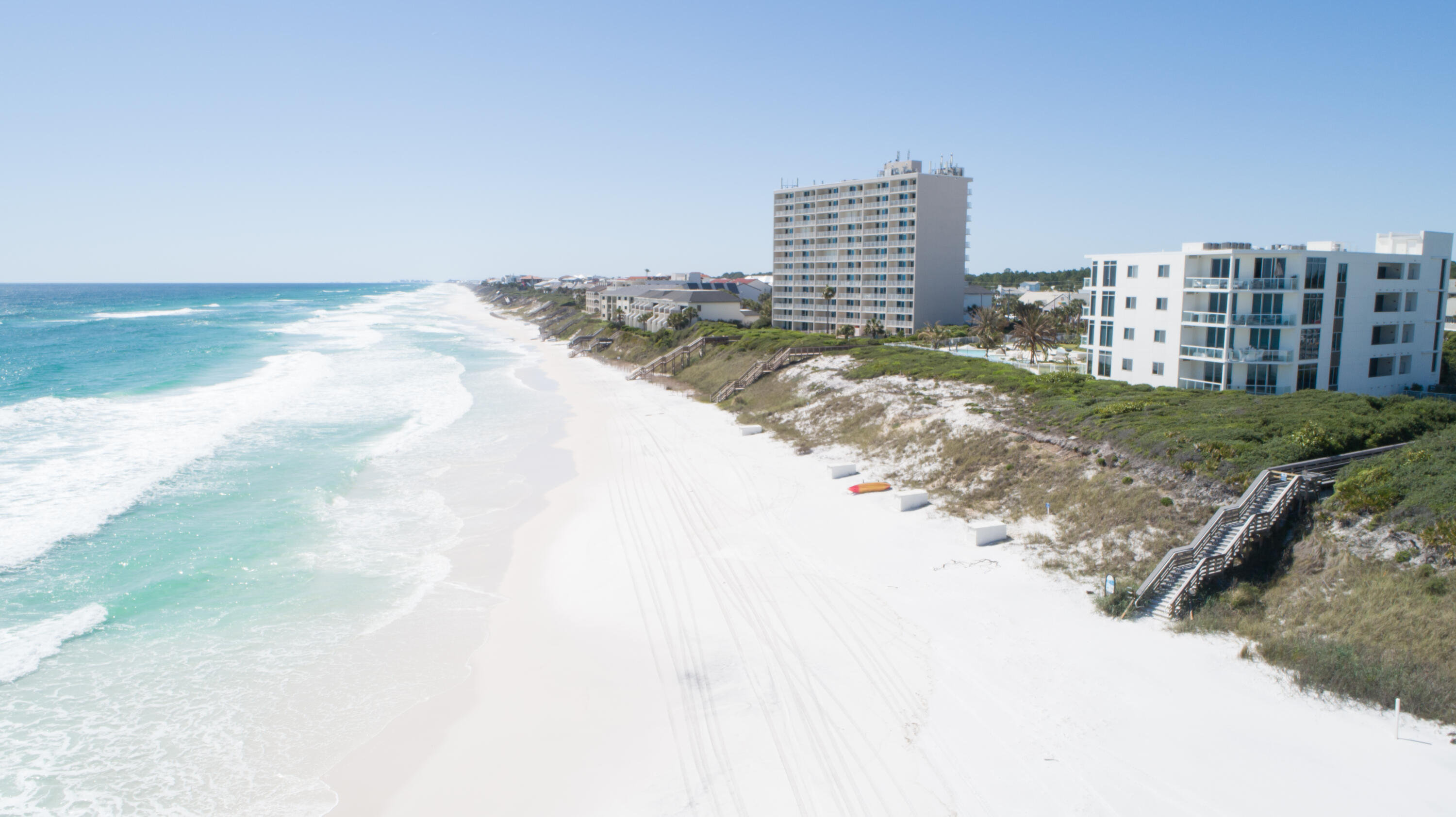 BEACHWOOD VILLAS CONDO - Residential