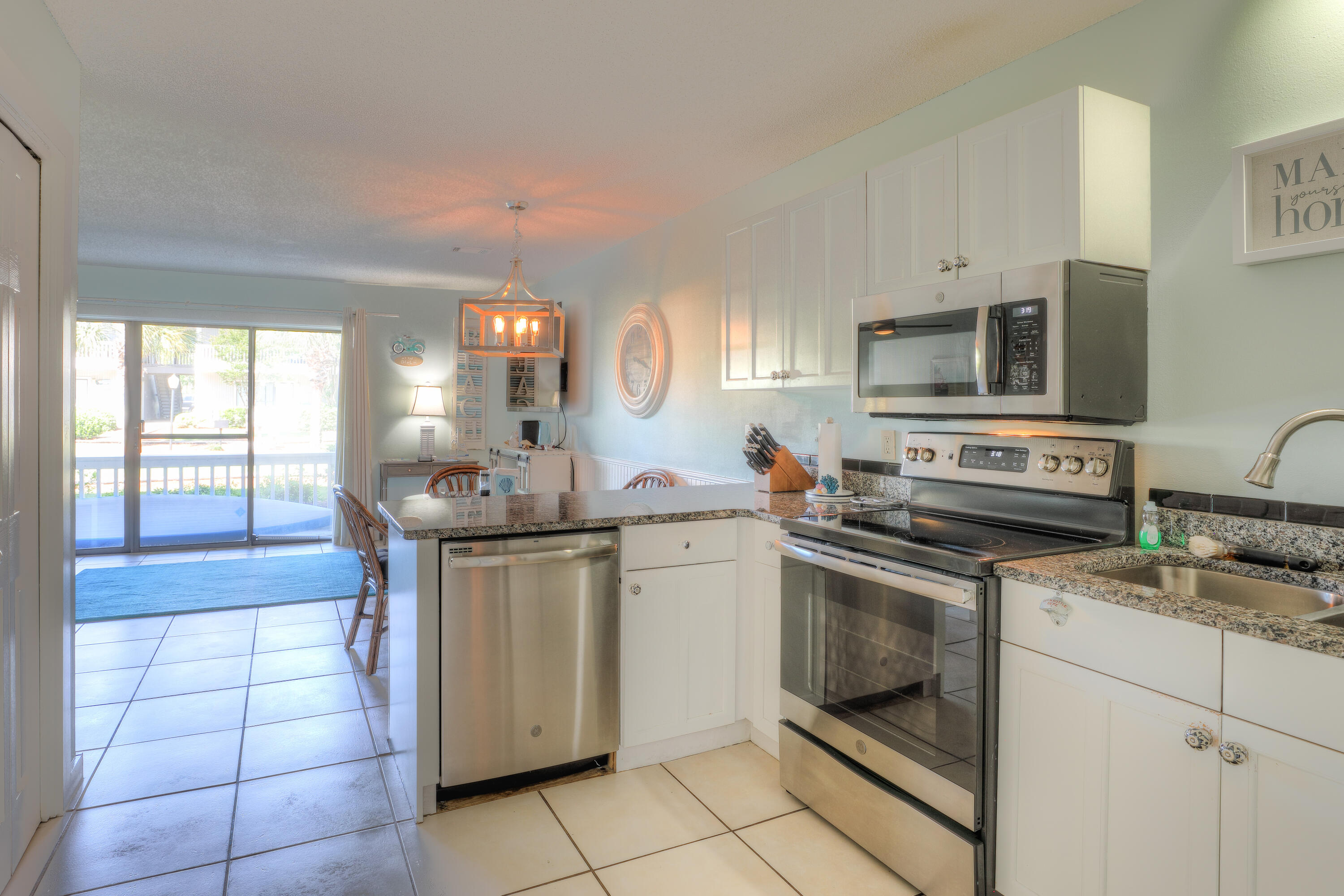 BEACHWOOD VILLAS CONDO - Residential