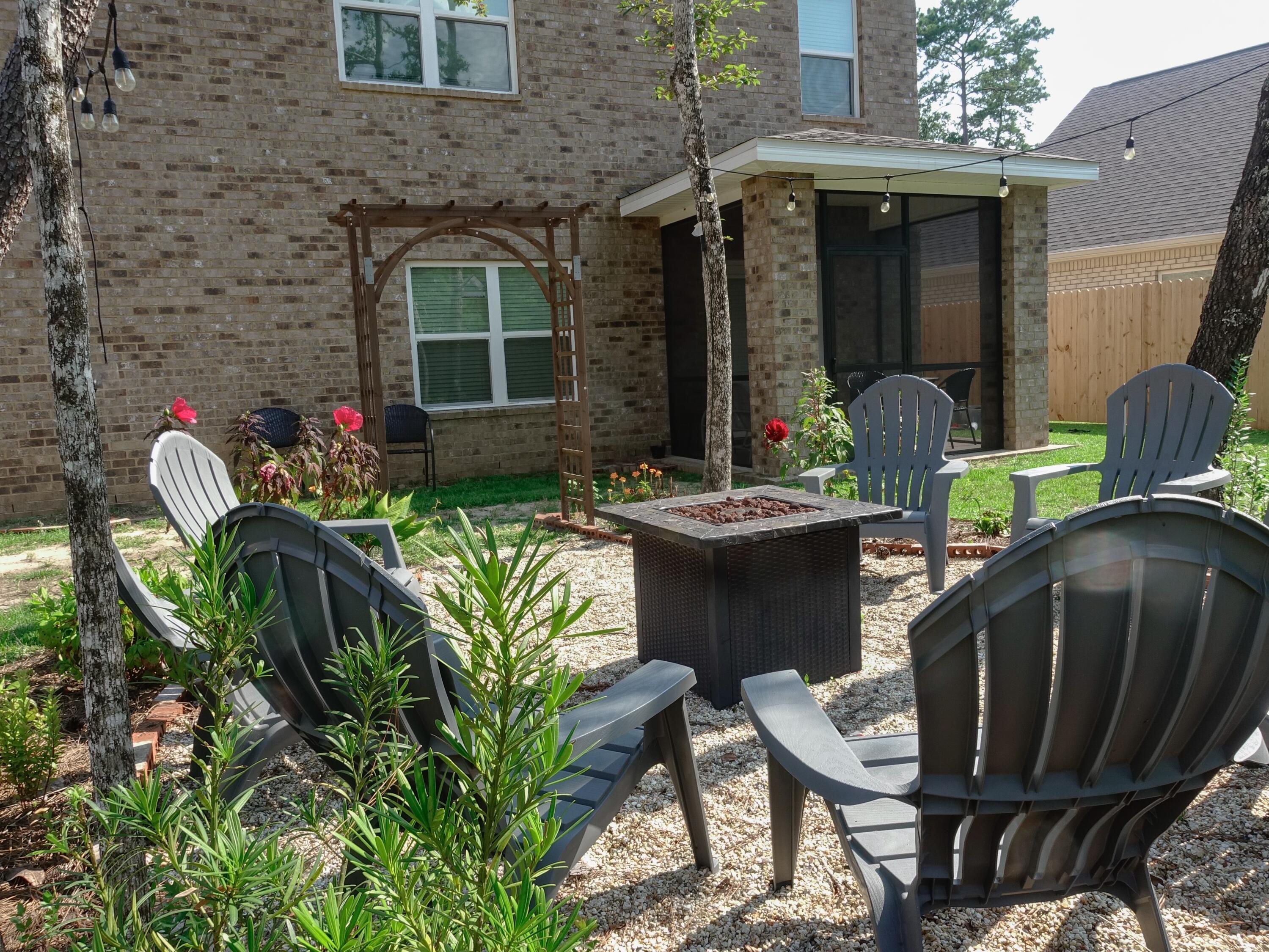LIVE OAK - Residential Lease
