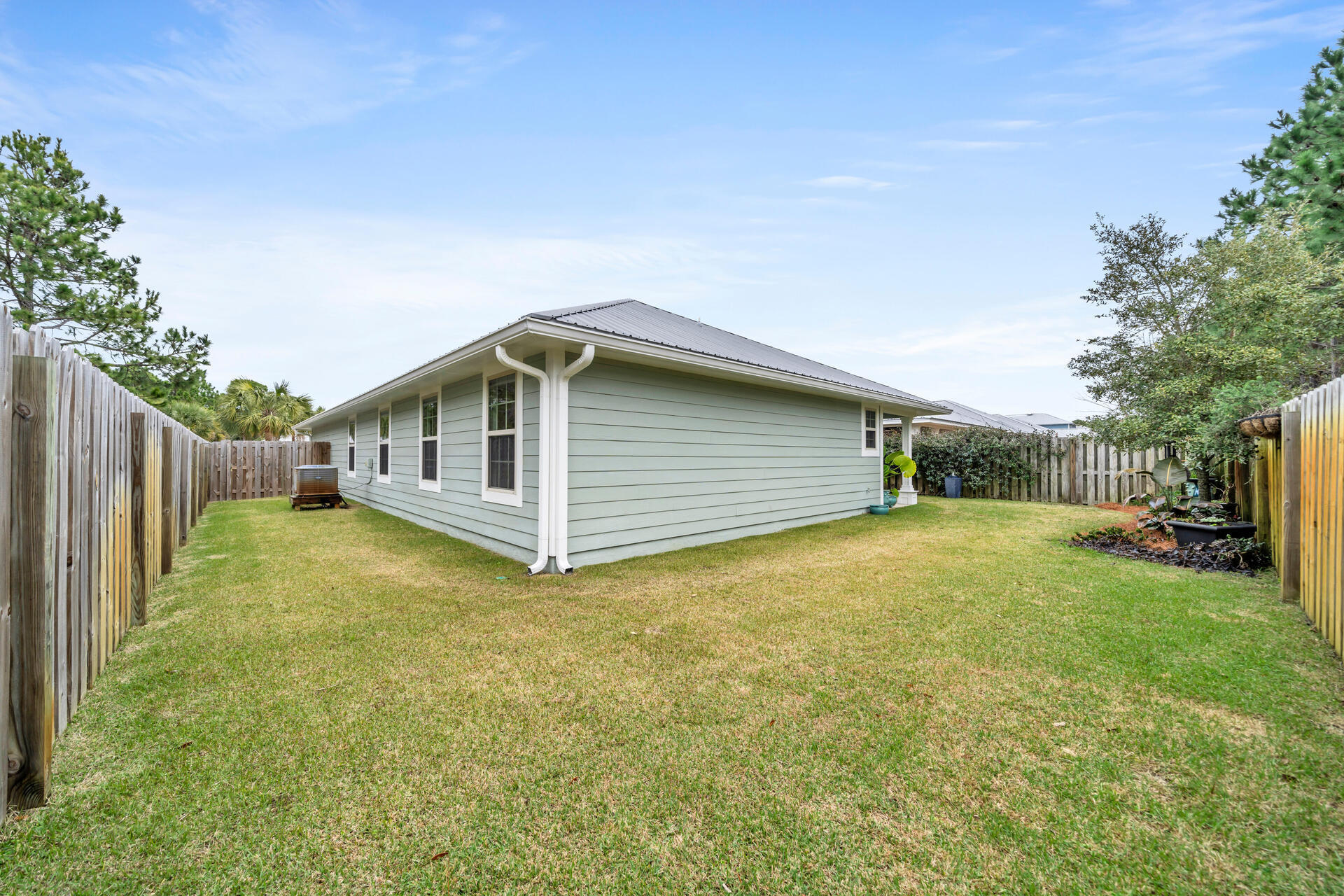 EAGLE BAY - Residential