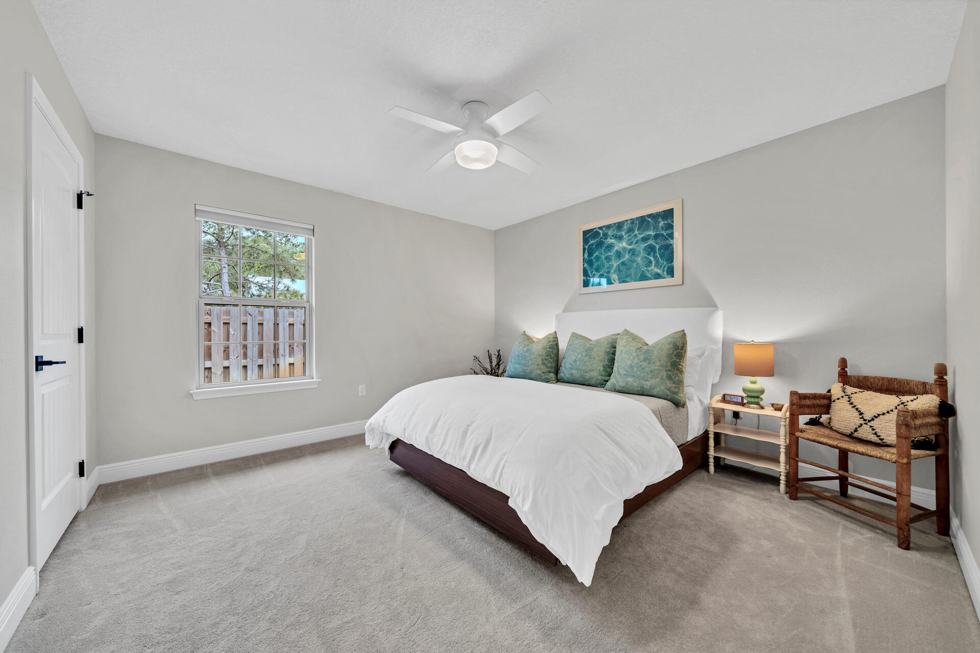 EAGLE BAY - Residential