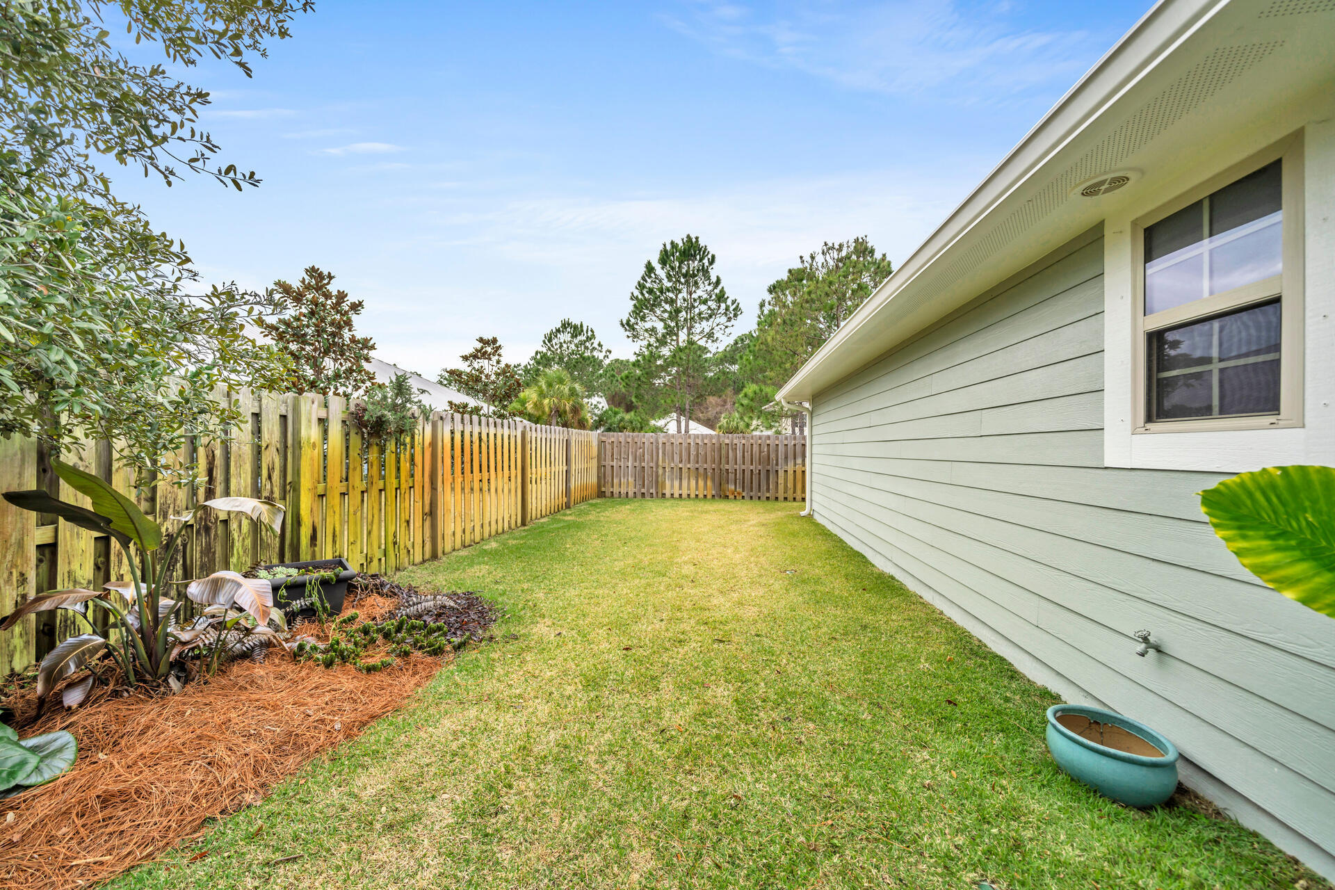 EAGLE BAY - Residential