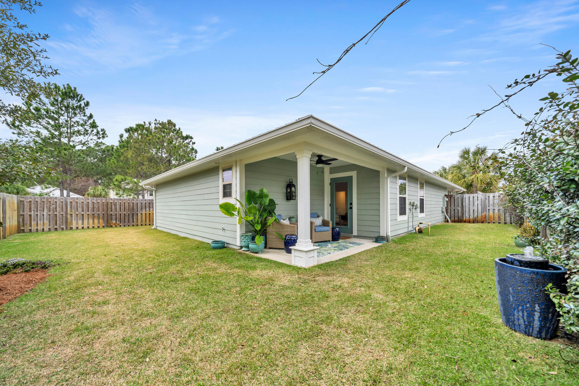 EAGLE BAY - Residential