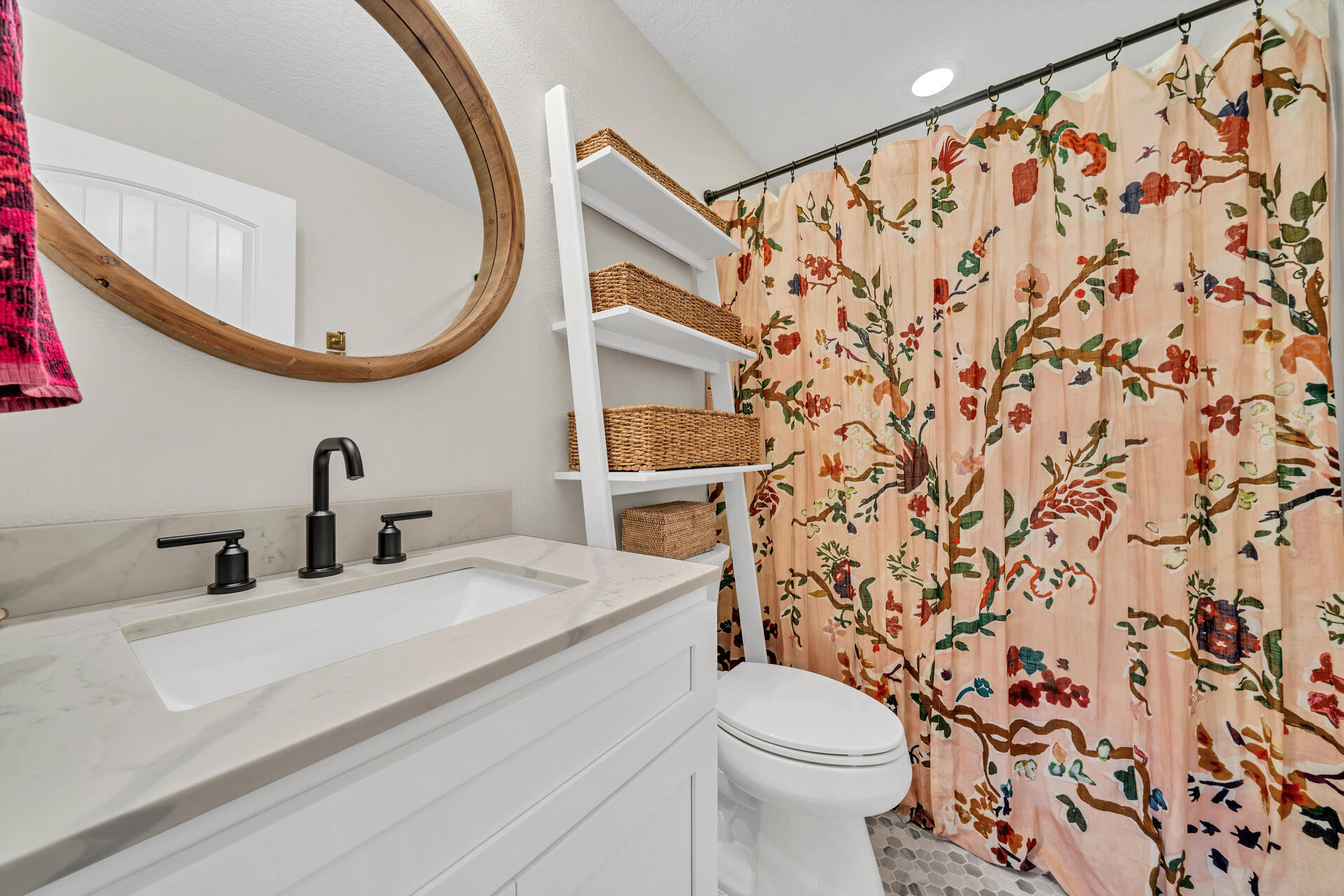 EAGLE BAY - Residential