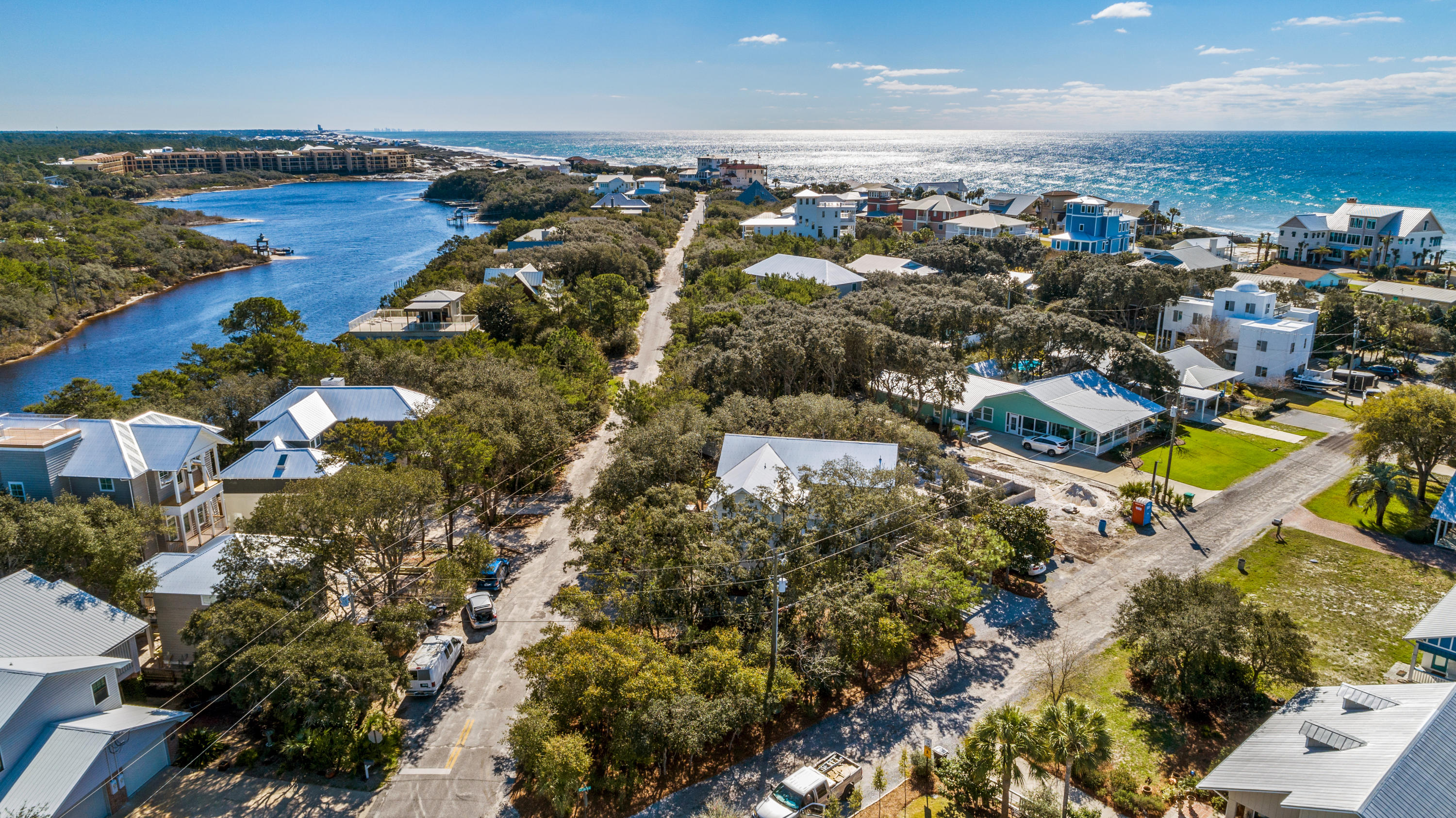 BLUE MOUNTAIN BEACH - Residential