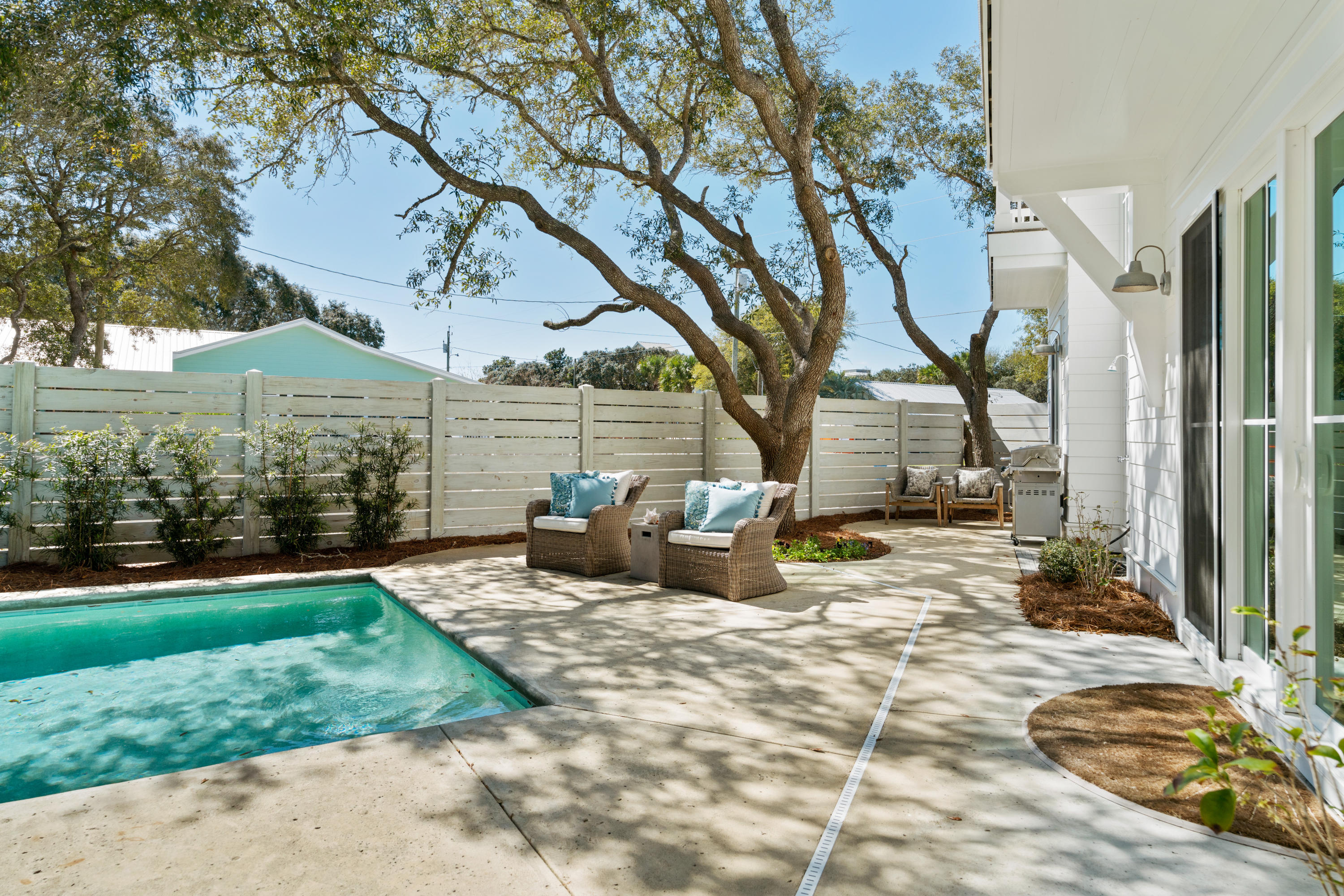 BLUE MOUNTAIN BEACH - Residential