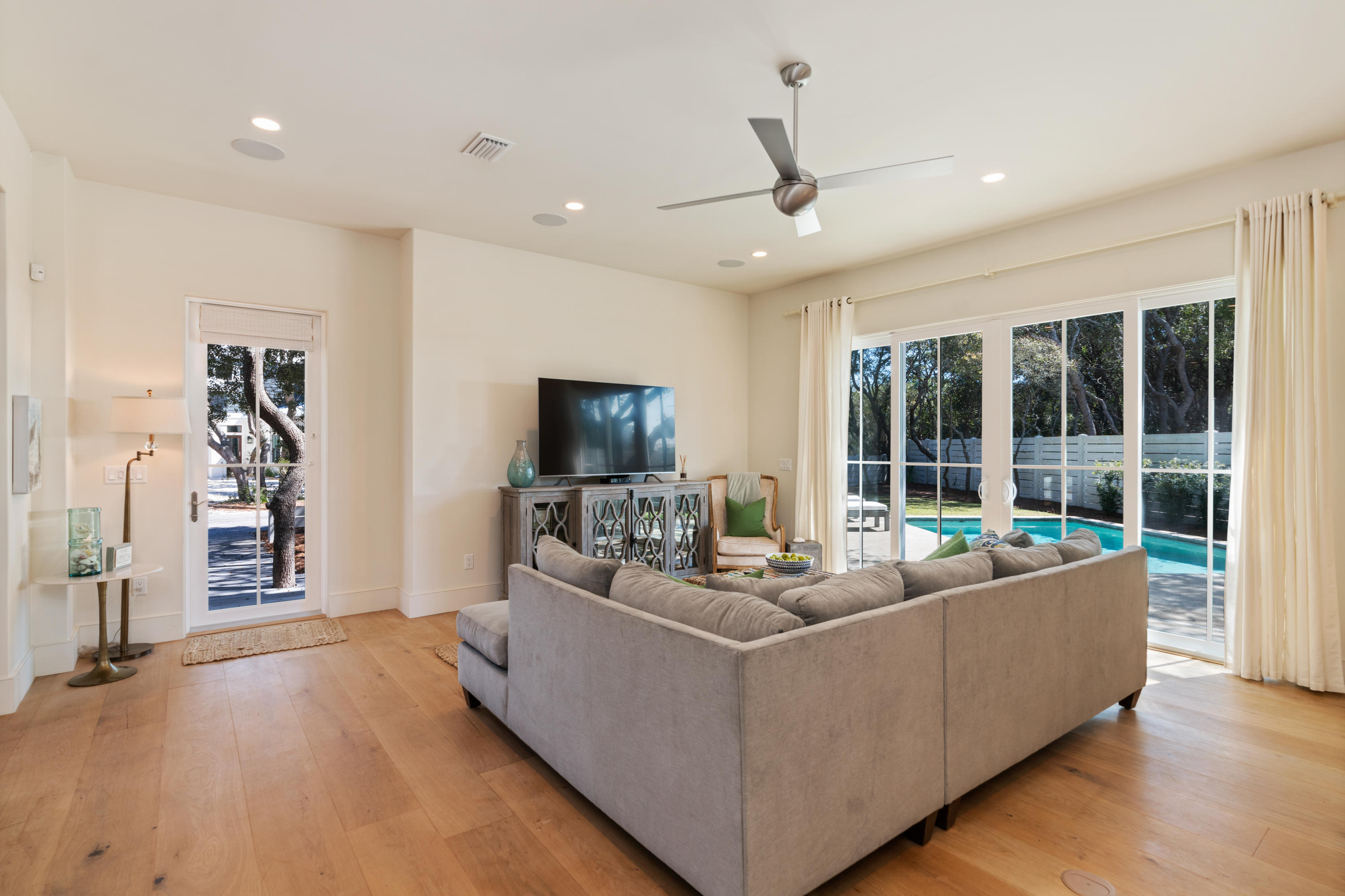 BLUE MOUNTAIN BEACH - Residential