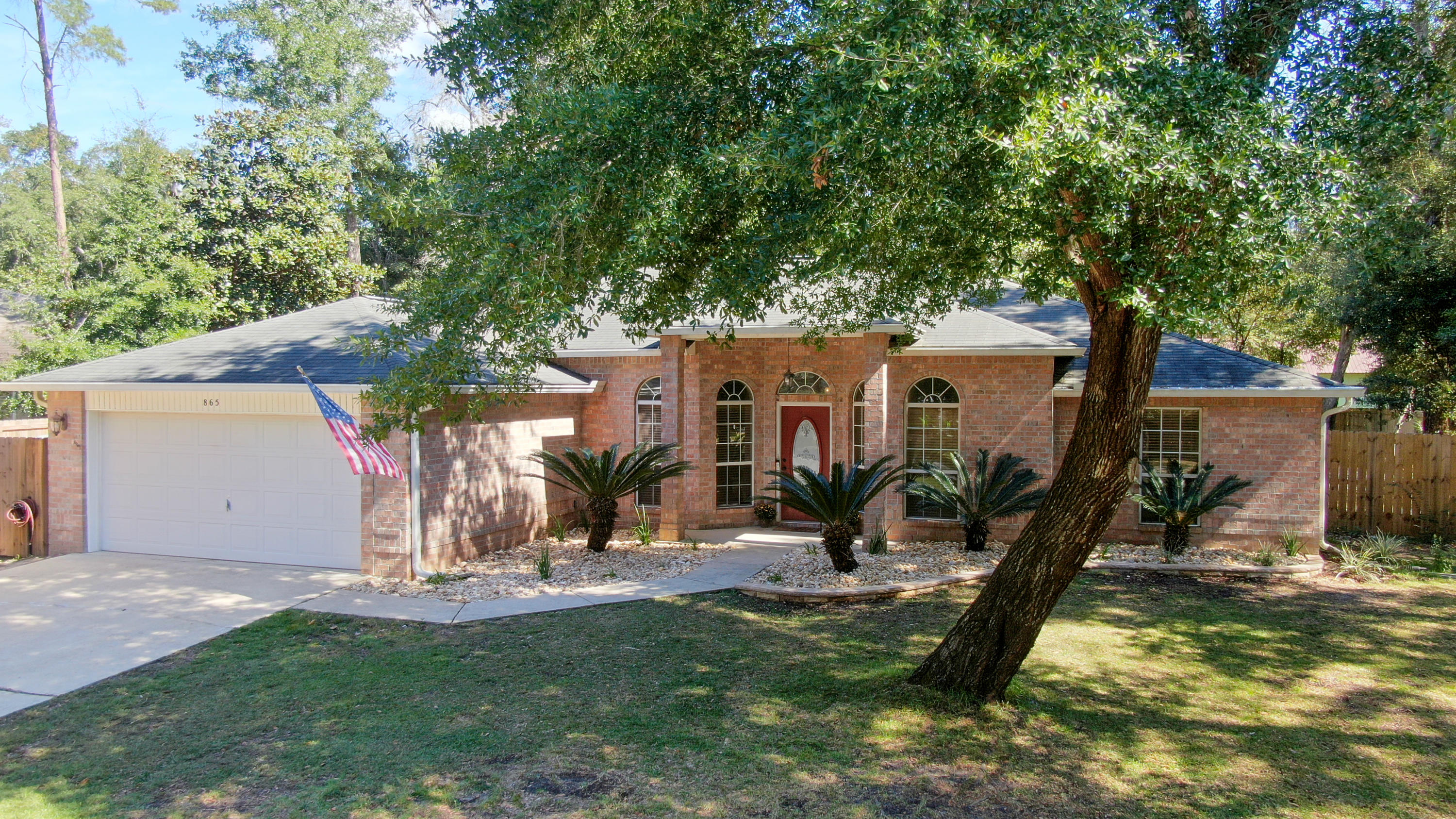 Beautiful brick home in fast growing Freeport, FL w/3 beds & 2 baths; has a formal size dining room; over sized den/office (could easily make into 4th bdrm) Vaulted living room; breakfast room & loaded kitchen. Stainless steel stove, frig, dishwasher. Washer and Dryer to convey as well. Large fenced in backyard with in ground pool and large stainless steel grill. Free standing fire pit does not convey. No HOA. Close to beaches, bay, fishing and fun!!
