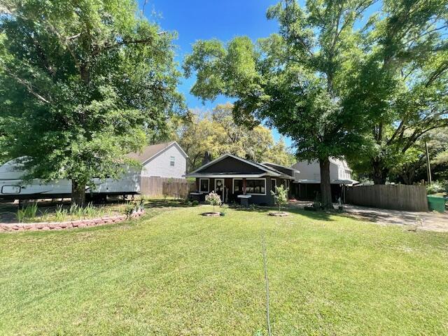 HELMS & ALLEN - Residential Lease