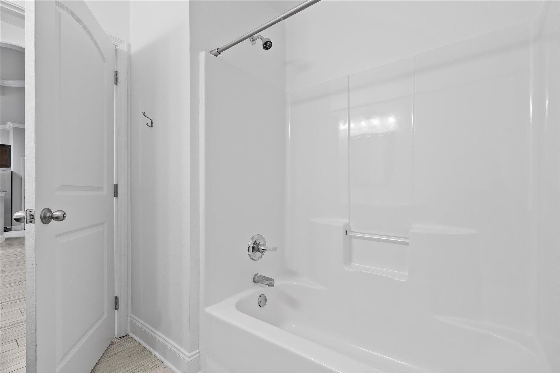 SEASHORE VILLAGE - Residential