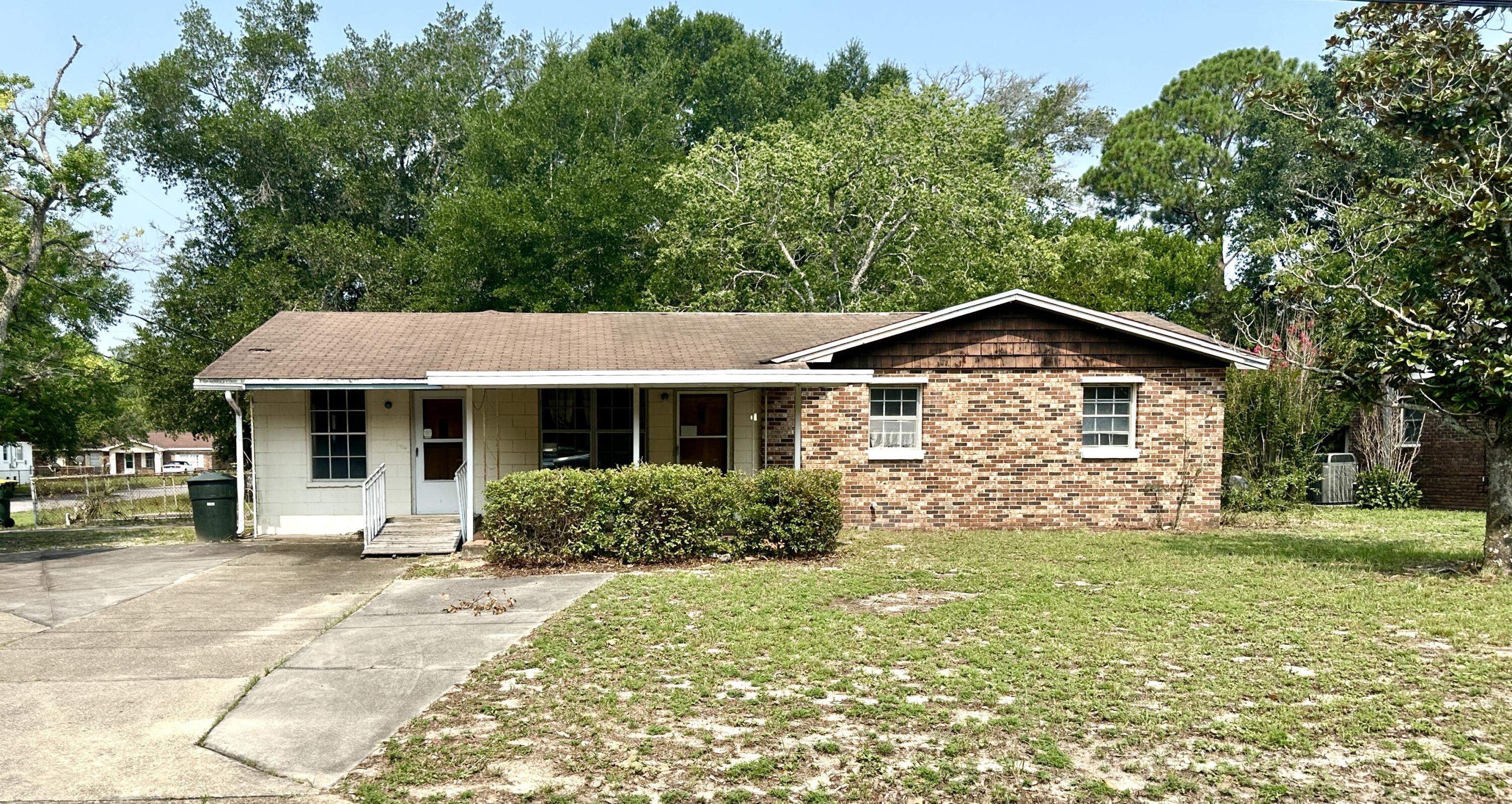 INVESTOR OPPORTUNITY!! This 4 BR/2.5 BA home is ready to be renovated, flipped, or BRRRR'd!! Home was owned by the same family for nearly 50 years and has so much potential! Home is 1674SF and sits on a large corner lot. Conveniently located in Fort Walton Beach close to parks, schools, and central to both Eglin AFB and Hurlburt Field. Home needs a full renovation and will be sold AS-IS. Will likely not qualify for traditional mortgage.