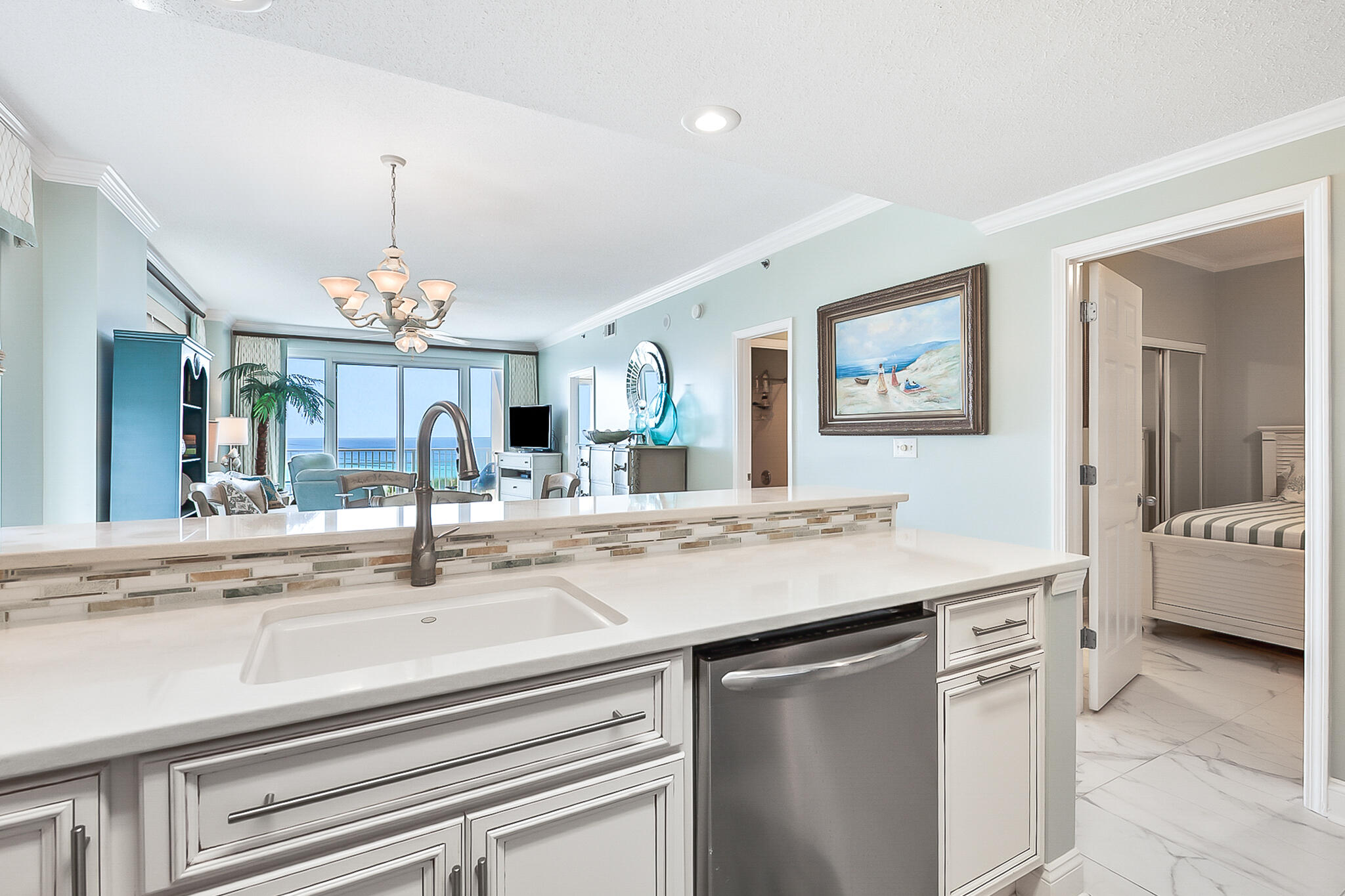 LEEWARD KEY - Residential