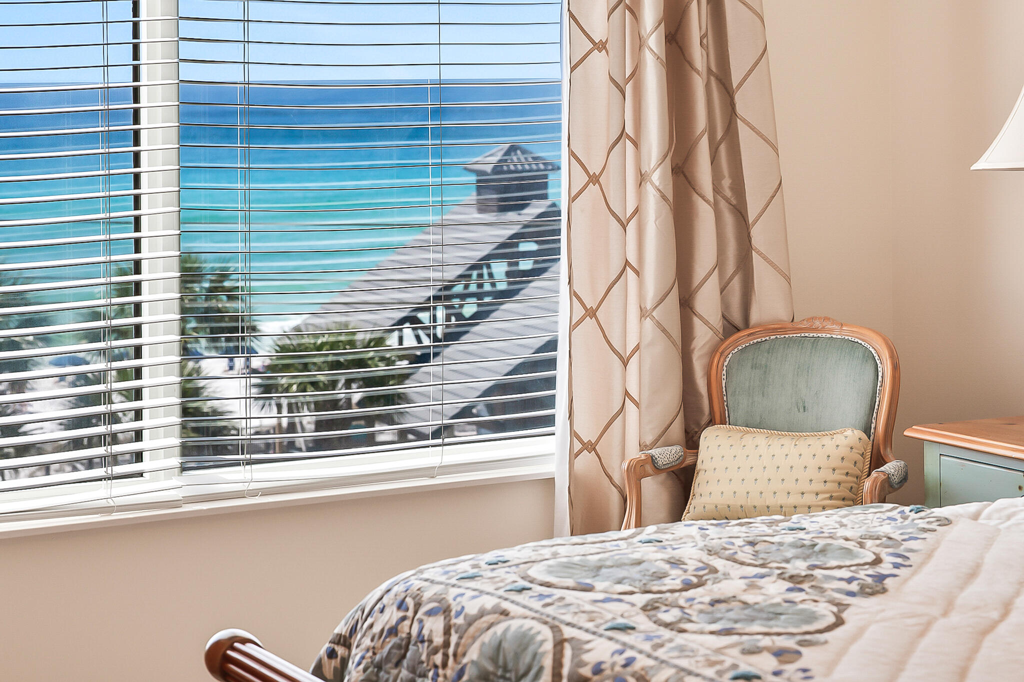 LEEWARD KEY - Residential