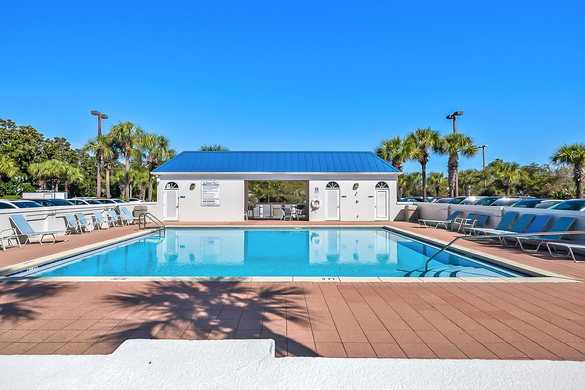 LEEWARD KEY - Residential