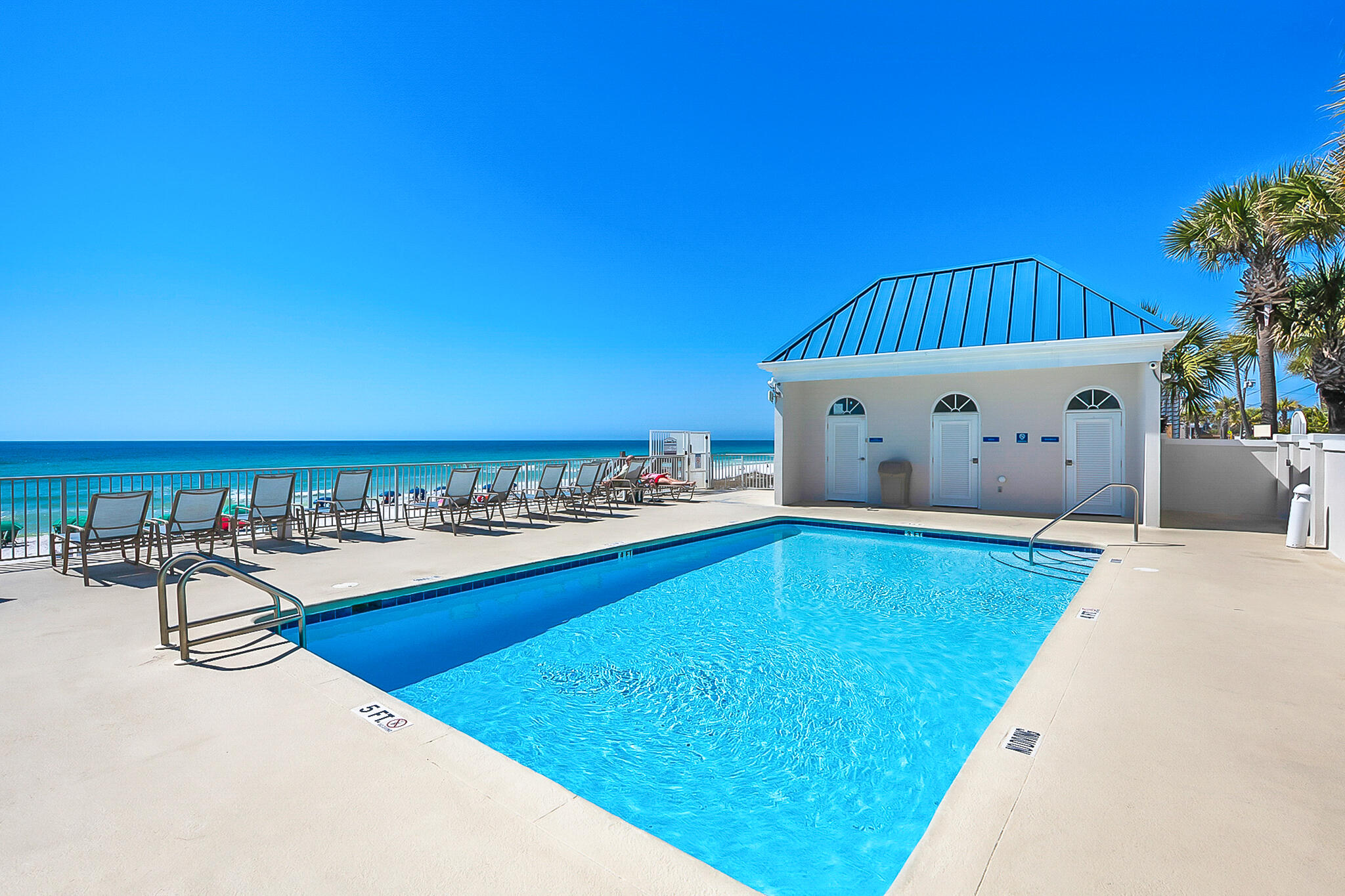 LEEWARD KEY - Residential