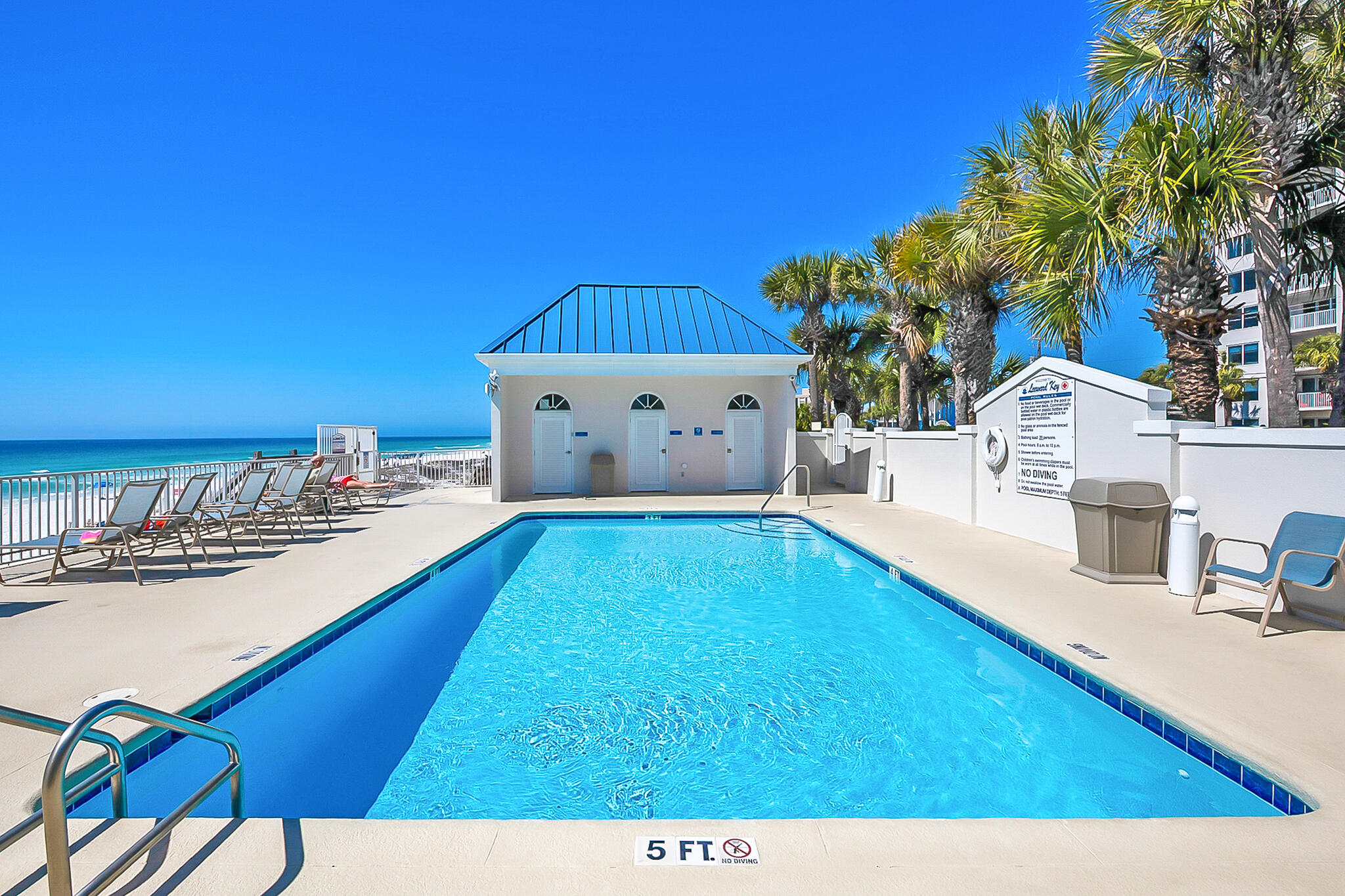 LEEWARD KEY - Residential