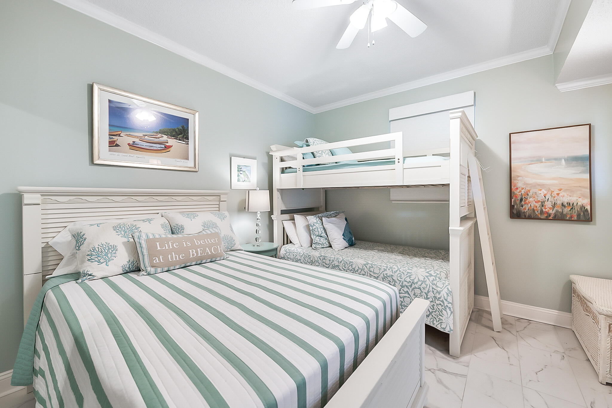 LEEWARD KEY - Residential