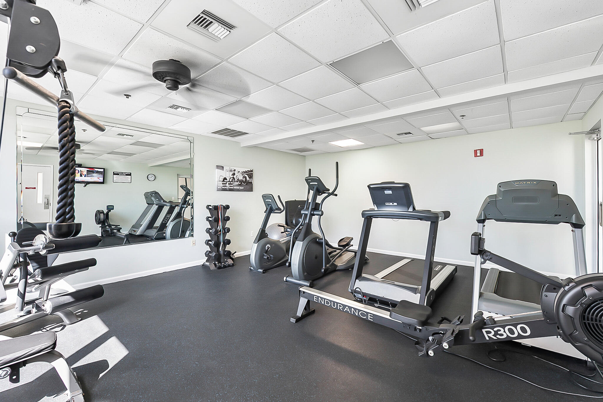 LEEWARD KEY - Residential