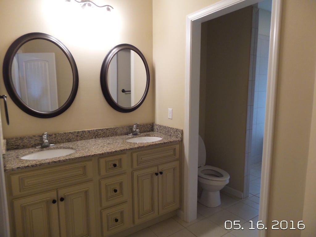 DUGGAN POND ESTATES - Residential Lease