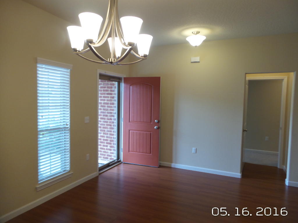 DUGGAN POND ESTATES - Residential Lease