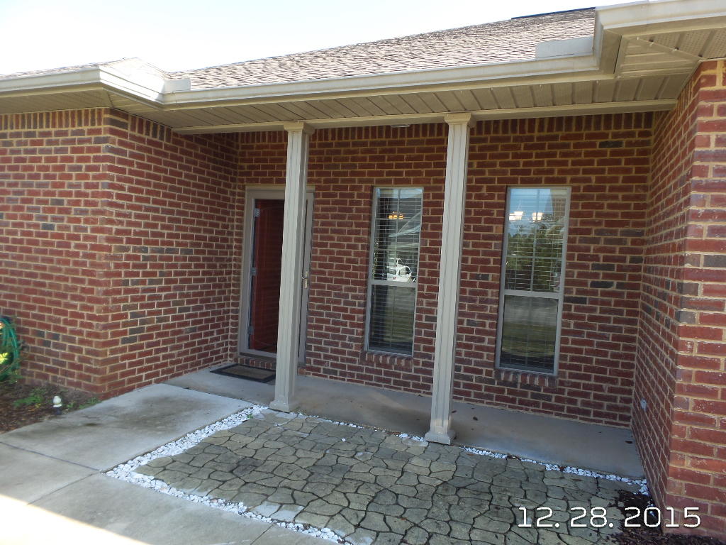 DUGGAN POND ESTATES - Residential Lease