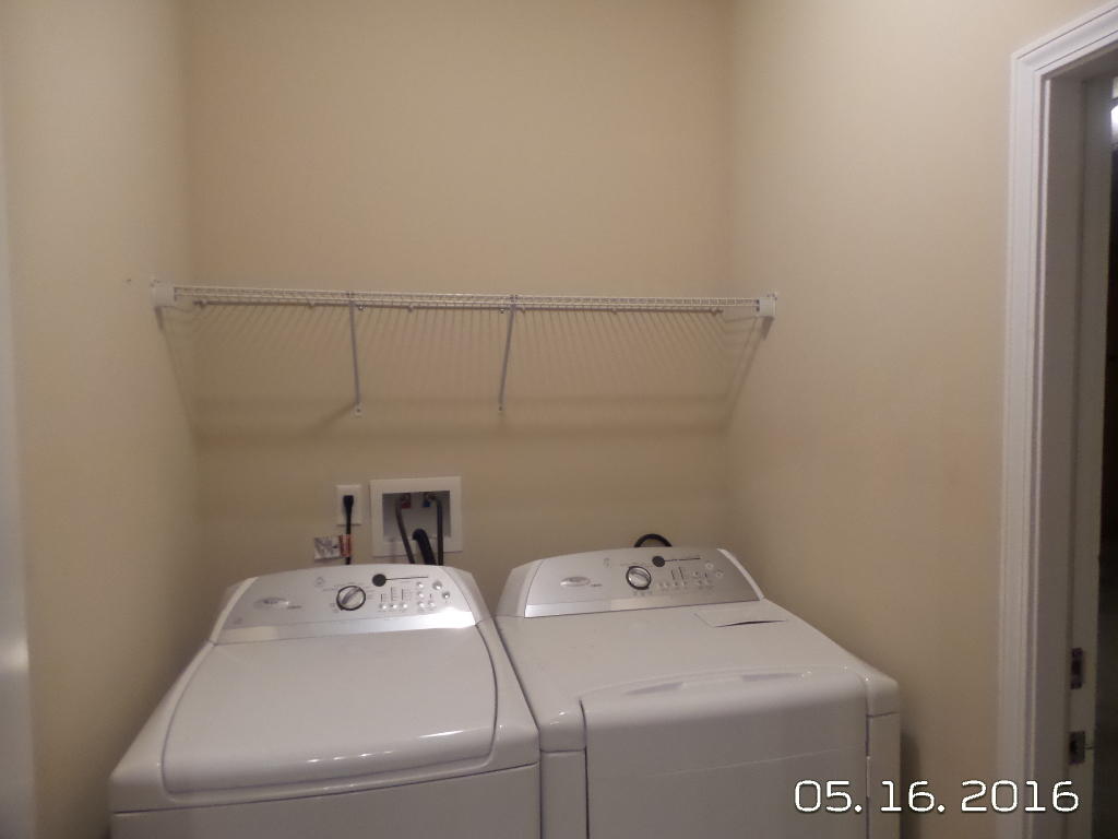 DUGGAN POND ESTATES - Residential Lease