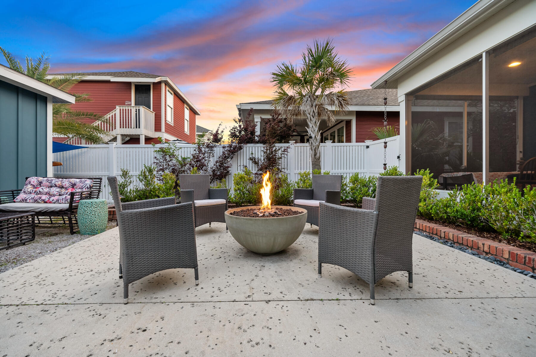 SWEET BAY - Residential