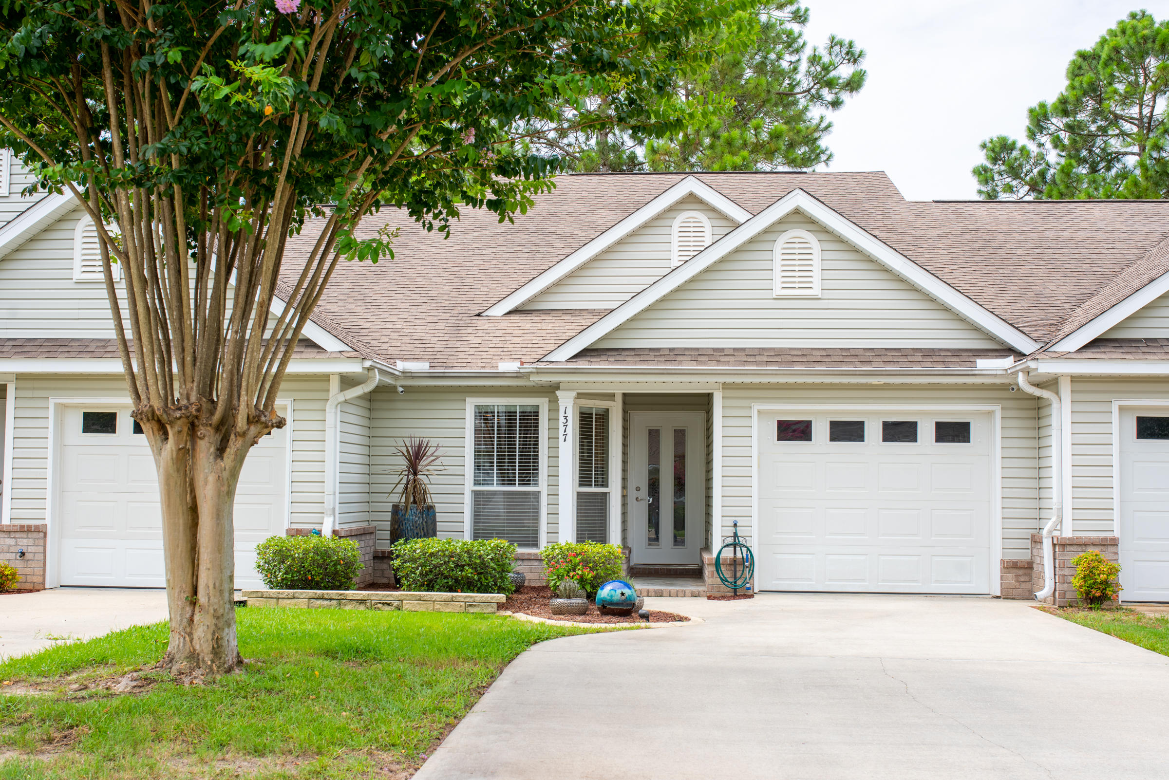 TIGER LAKE - Residential