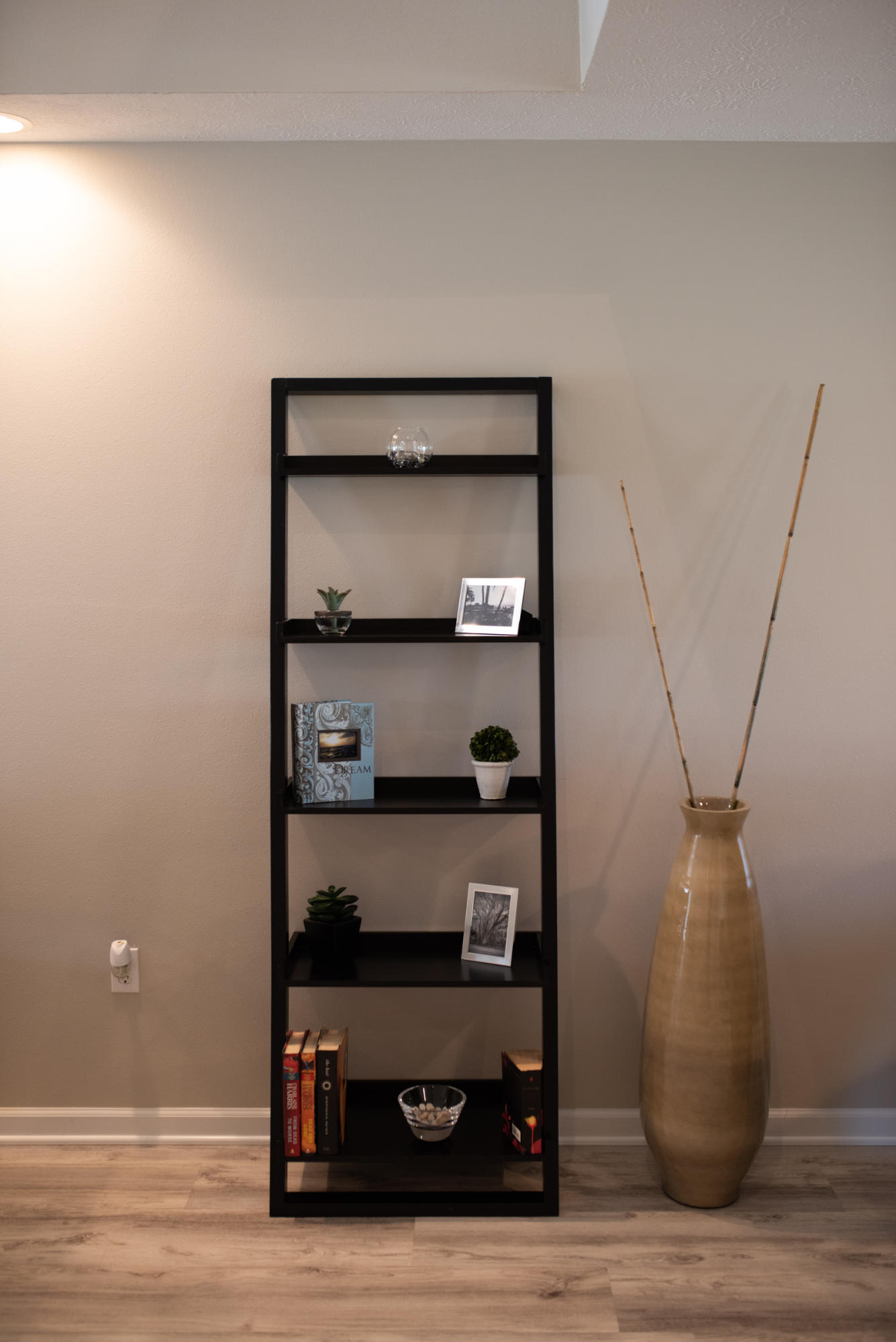 TIGER LAKE - Residential